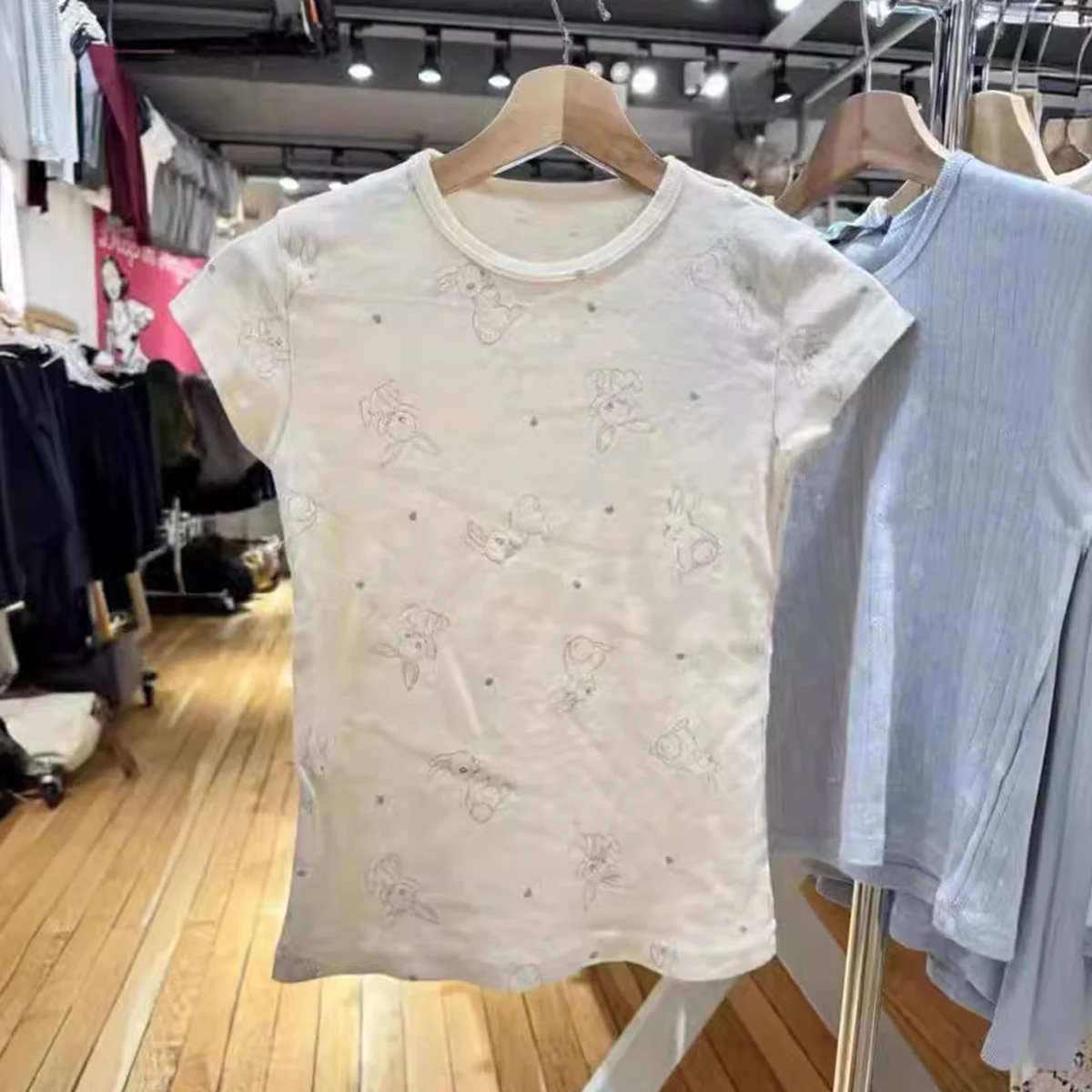 Rabbit Graphic T-Shirts for Women Summer Clothes 2024 Cotton Short Sleeve T-Shirt Girls 2000s Vintage Y2K Tees Tops Streetwear
Rabbit Graphic T-Shirts for Women Summer Clothes 2024 Cotton Short Sleeve T-Shirt Girls 2000s Vintage Y2K Tees Tops Streetwear