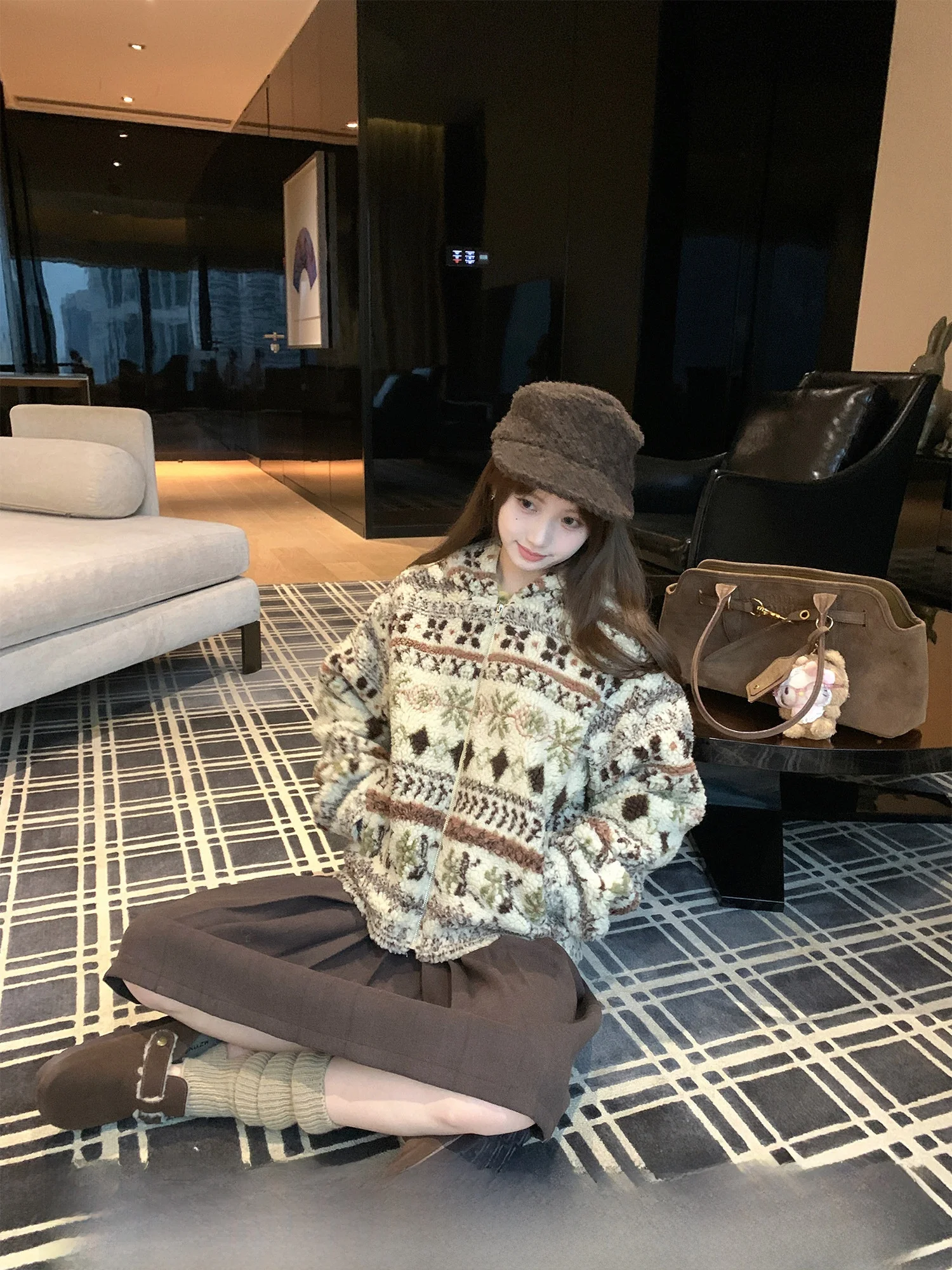Retro Sle Hooded Fair Isle Lamb Fur Jaet Top Ladies Warmth Bookstore Theme Outerwear Long Sve Zipper Closure Geometry ...
Retro Sle Hooded Fair Isle Lamb Fur Jaet Top Ladies Warmth Bookstore Theme Outerwear Long Sve Zipper Closure Geometry ...