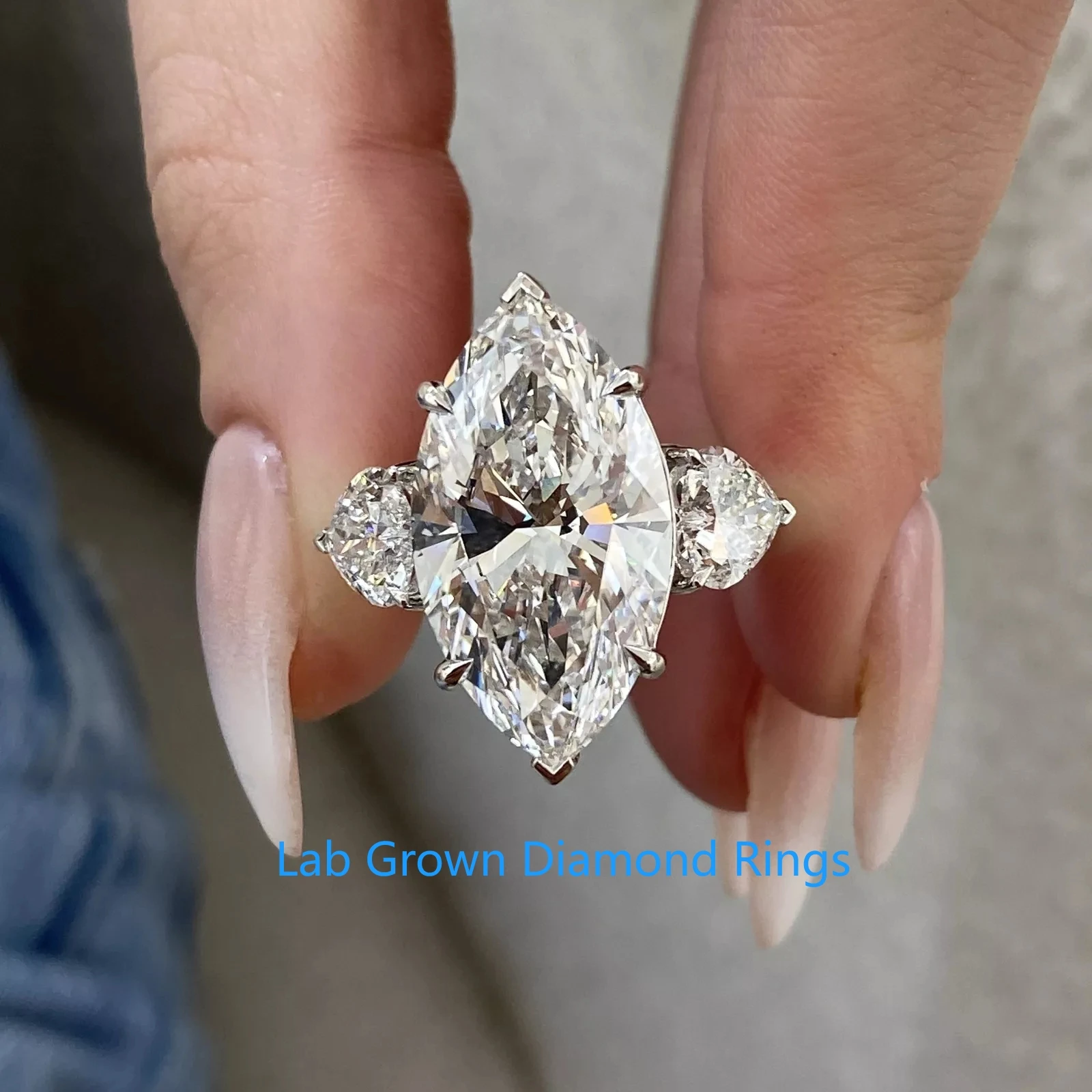 IGI Marquise DEF VS-VVS Engagement Ring 10CT Main Stone 1.5ctw Side Stone CVD HPHT Lab Grown Diamond Platinum 950 Luxury Jewelry
IGI Marquise DEF VS-VVS Engagement Ring 10CT Main Stone 1.5ctw Side Stone CVD HPHT Lab Grown Diamond Platinum 950 Luxury Jewelry