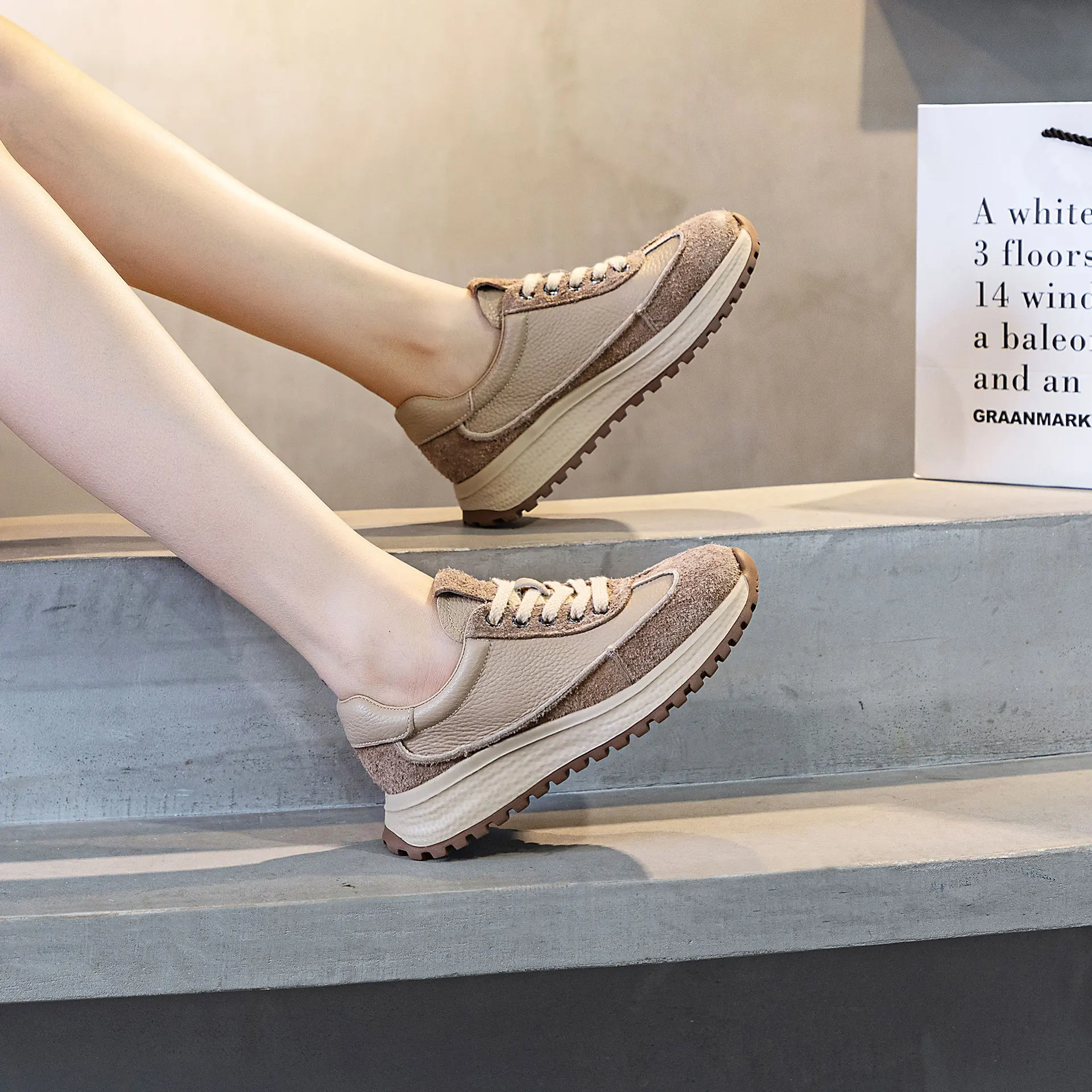 Женские кроссовки Forrest Gump 2026: Новинка весенней коллекции, повседневные спортивные туфли на толстой подошве, универсальная женская обувь
Женские кроссовки Forrest Gump 2026: Новинка весенней коллекции, повседневные спортивные туфли на толстой подошве, универсальная женская обувь