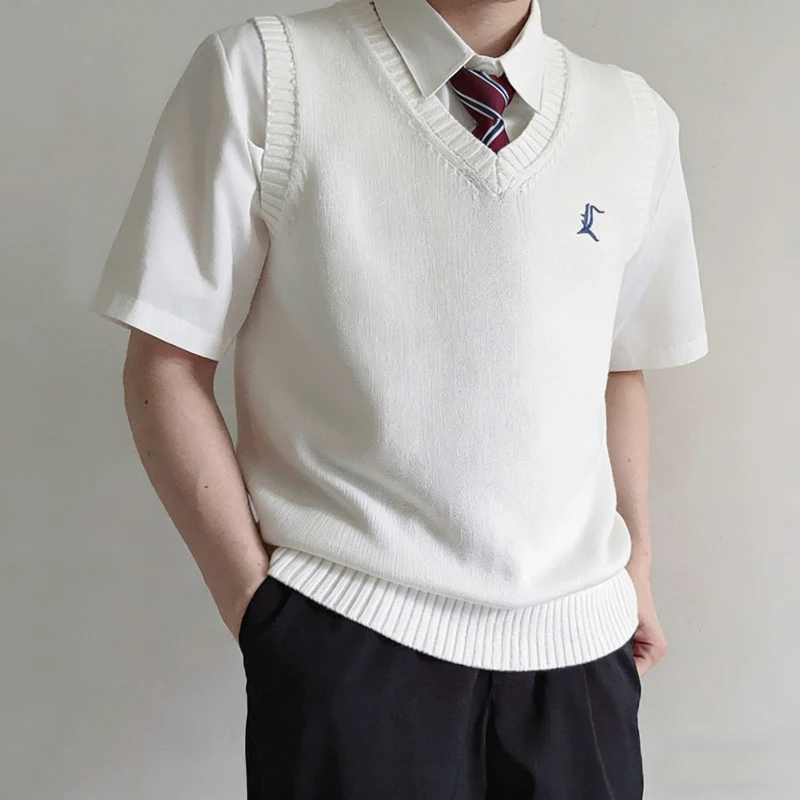 Мужской белый свитер в стиле преппи, униформа DK JK, студенческая одежда, японский и корейский вязаный жилет-пуловер, азиатская школьная/колледжная форма Seifuku
Мужской белый свитер в стиле преппи, униформа DK JK, студенческая одежда, японский и корейский вязаный жилет-пуловер, азиатская школьная/колледжная форма Seifuku