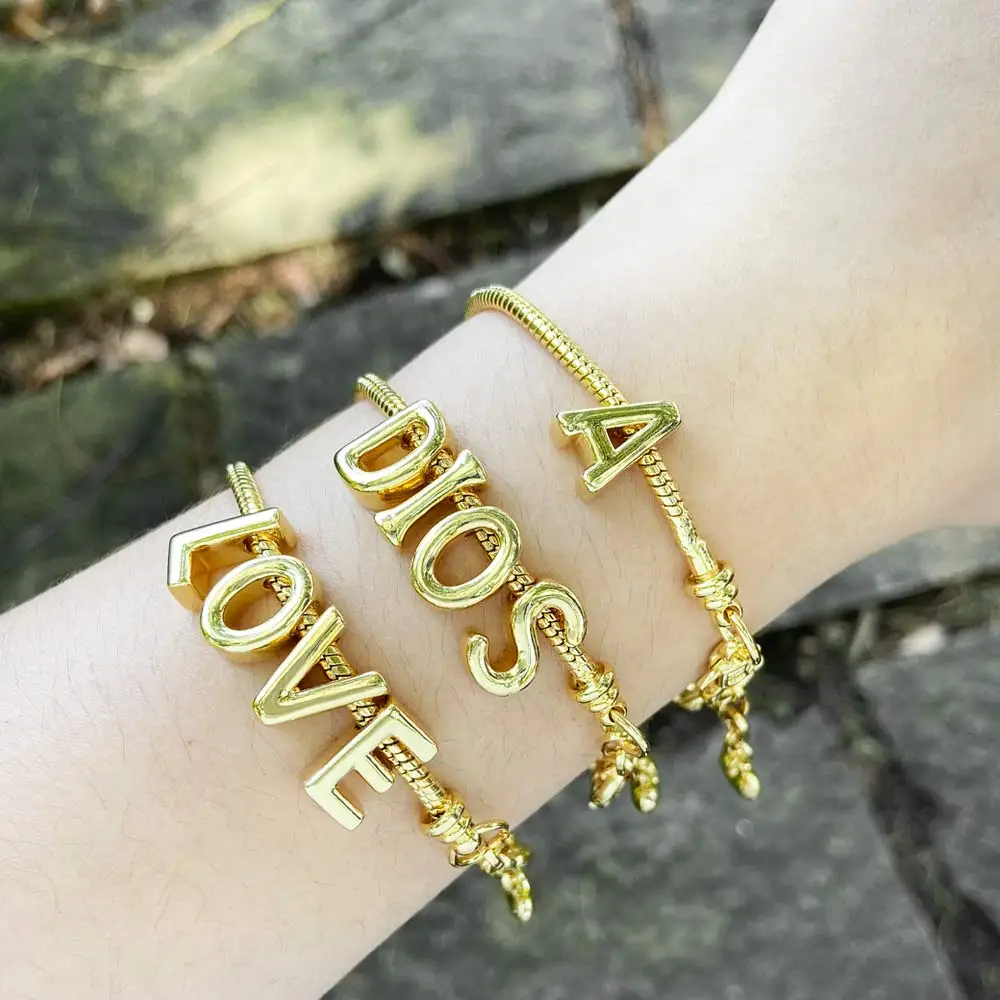 FLOLA Gold Plated Snake Chain Custom Name Bracelets for Women 26 Letters DIY Bracelets Handmade Jewelry Gifts brte33
FLOLA Gold Plated Snake Chain Custom Name Bracelets for Women 26 Letters DIY Bracelets Handmade Jewelry Gifts brte33