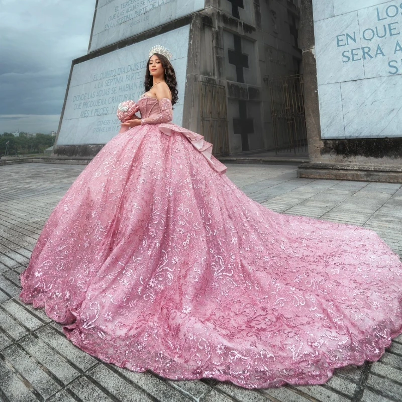 Pink Shiny Princess Quinceanera Dresses Sweetheart Sequin Applique Lace Beading Crystal Tull Sweet 16 Dress Ball Gowns Vestido
Pink Shiny Princess Quinceanera Dresses Sweetheart Sequin Applique Lace Beading Crystal Tull Sweet 16 Dress Ball Gowns Vestido