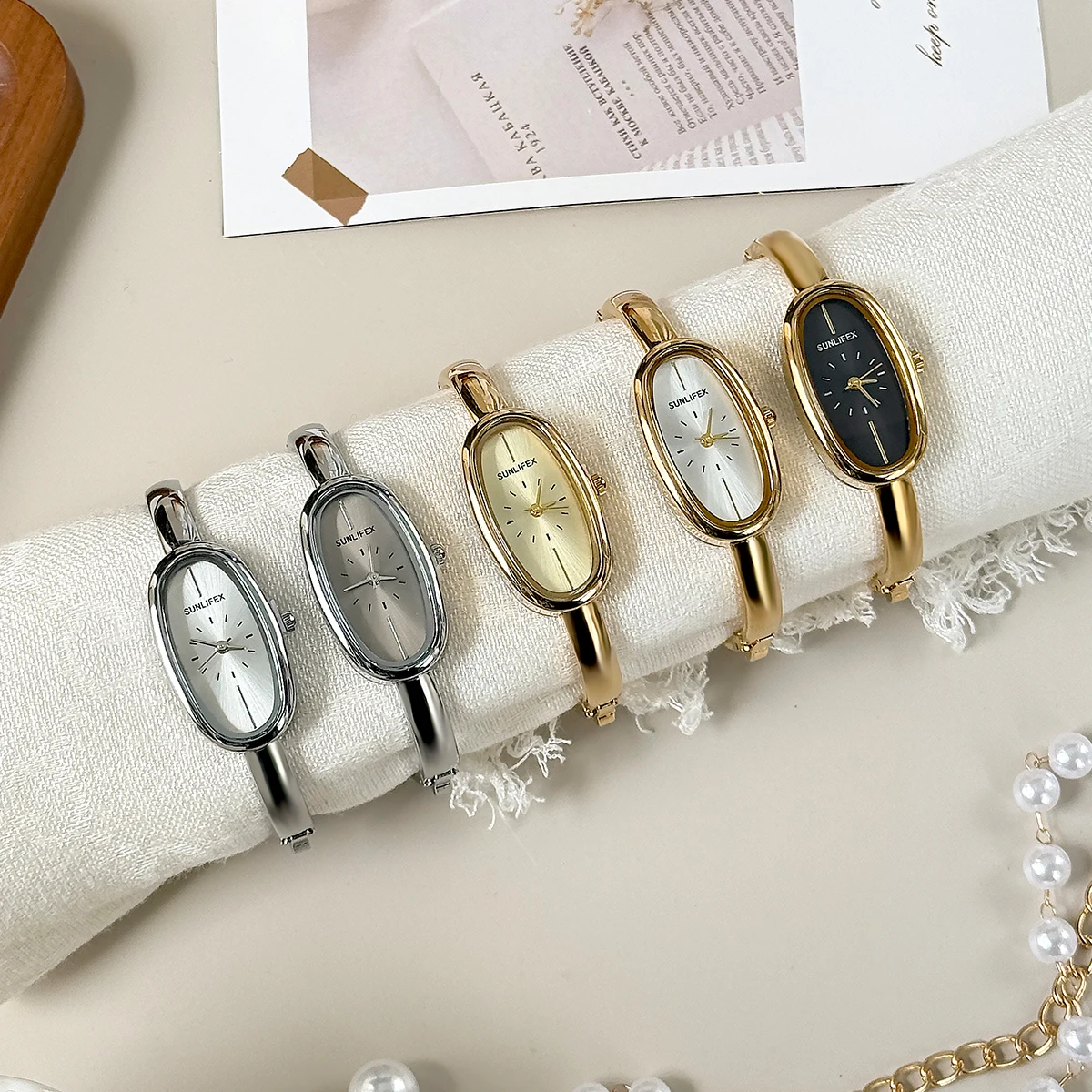 SUNLIFEX Elegant Oval Dial Ladies Quartz Watch Golden Women Bangle Bracelet Watches New Trendy Wristwatch Relogio Feminino
SUNLIFEX Elegant Oval Dial Ladies Quartz Watch Golden Women Bangle Bracelet Watches New Trendy Wristwatch Relogio Feminino