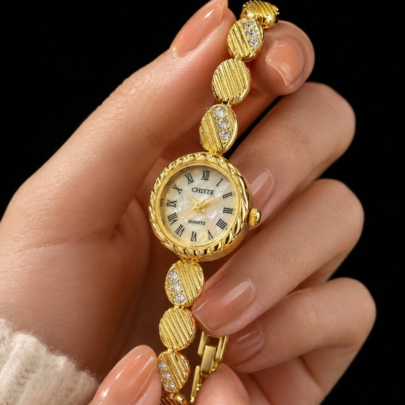 Fashion Bracelet Women Watch Gold Inlaid Rhinestone Small Dial Ladies Watch Luxury Elegant Female Quartz Clock Gift for Girls
Fashion Bracelet Women Watch Gold Inlaid Rhinestone Small Dial Ladies Watch Luxury Elegant Female Quartz Clock Gift for Girls