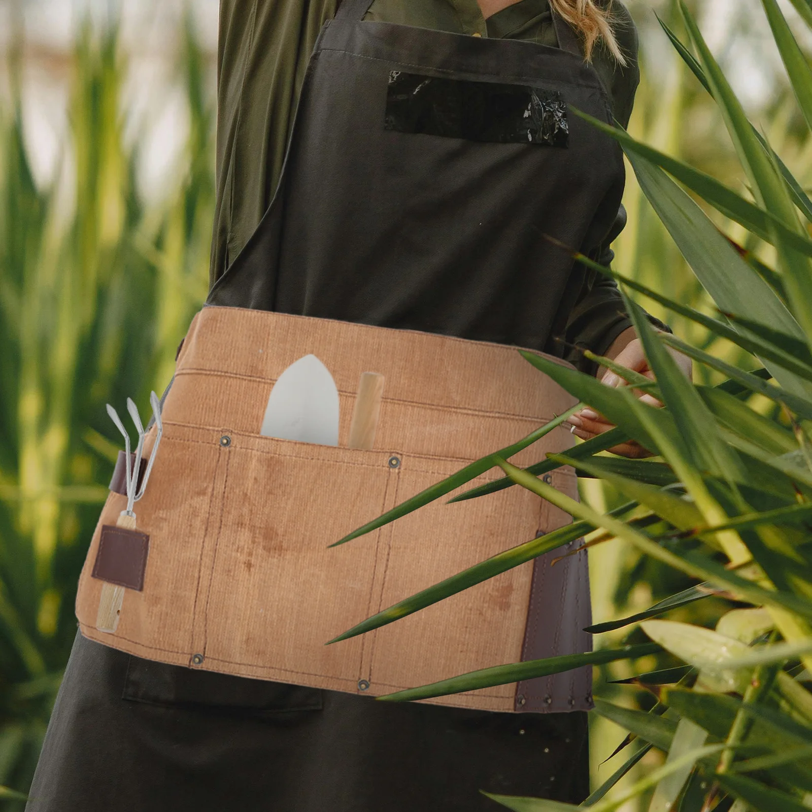 Waterproof Canvas Tool Waist Apron Adjustable Belt Gardening Carpenter Utility Pouch Hanging Bag Tool Organizer for Workshop
Waterproof Canvas Tool Waist Apron Adjustable Belt Gardening Carpenter Utility Pouch Hanging Bag Tool Organizer for Workshop