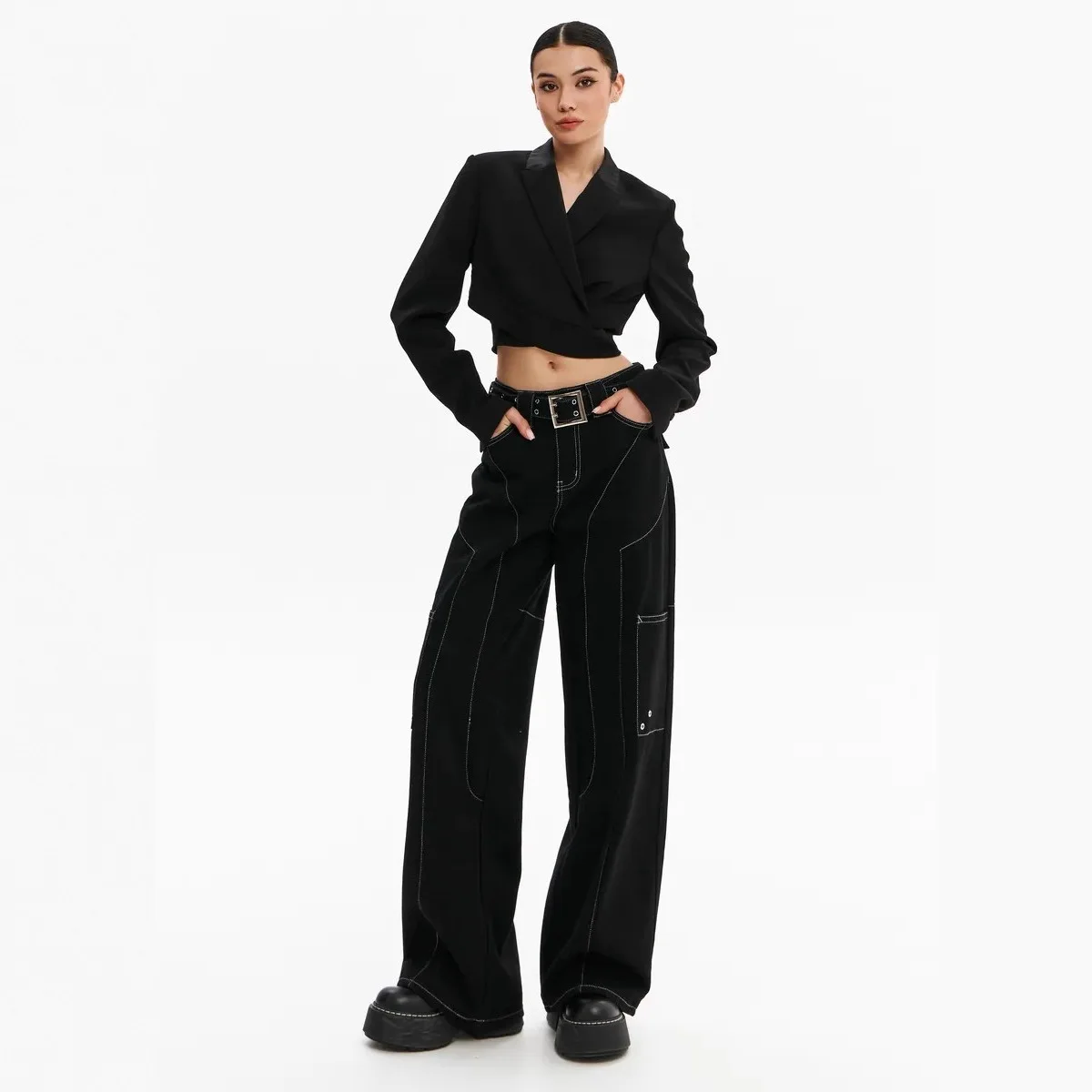 2026 Spring European And American Street Sword-like Pants Loose Wide-leg Jeans Style High Waist Straight Female Tube Trousers
2026 Spring European And American Street Sword-like Pants Loose Wide-leg Jeans Style High Waist Straight Female Tube Trousers