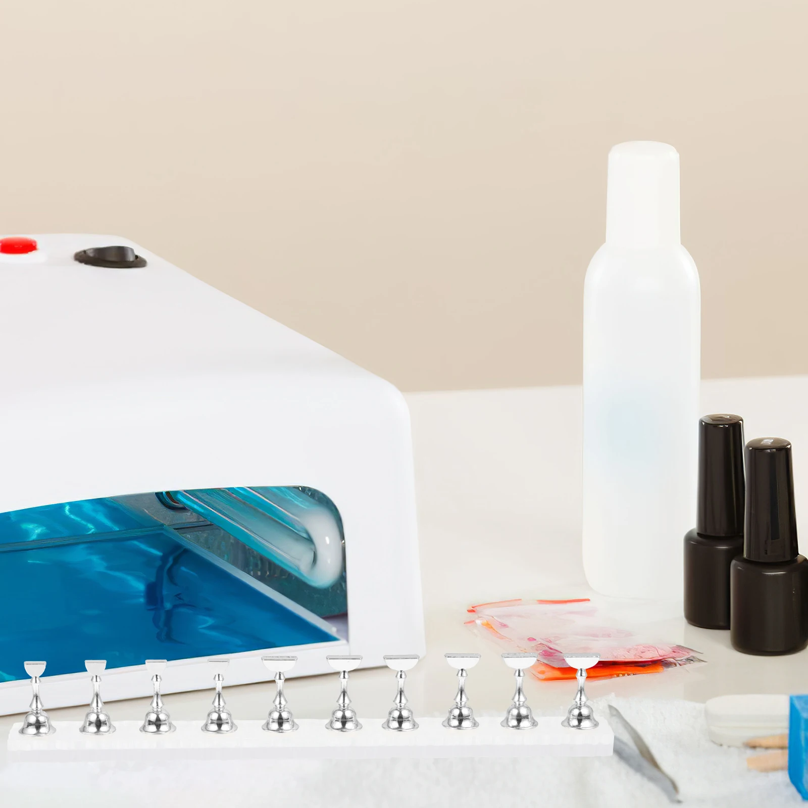 1 комплект, основа для дизайна ногтей, профессиональная практика, маникюр, держатель для ногтей, креативная подставка, тренировочная стойка, стабильная, легко носить с собой 
1 комплект, основа для дизайна ногтей, профессиональная практика, маникюр, держатель для ногтей, креативная подставка, тренировочная стойка, стабильная, легко носить с собой