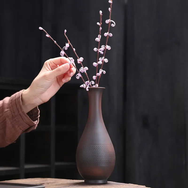 Purple Pottery Retro Ceramic Vase Personality Fashion Mini Flower Vase Hydroponic Flower Arrangement Ornament Tea Ceremony
Purple Pottery Retro Ceramic Vase Personality Fashion Mini Flower Vase Hydroponic Flower Arrangement Ornament Tea Ceremony