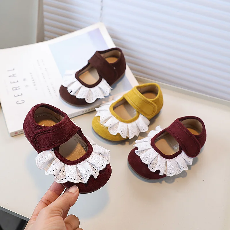 Новые элегантные кожаные туфли для девочек 2026 года, с кружевной отделкой, винно-красные, модные детские туфли Мэри Джейн, с мягкой подошвой, детские туфли без каблука для свадьбы и вечеринок
Новые элегантные кожаные туфли для девочек 2026 года, с кружевной отделкой, винно-красные, модные детские туфли Мэри Джейн, с мягкой подошвой, детские туфли без каблука для свадьбы и вечеринок