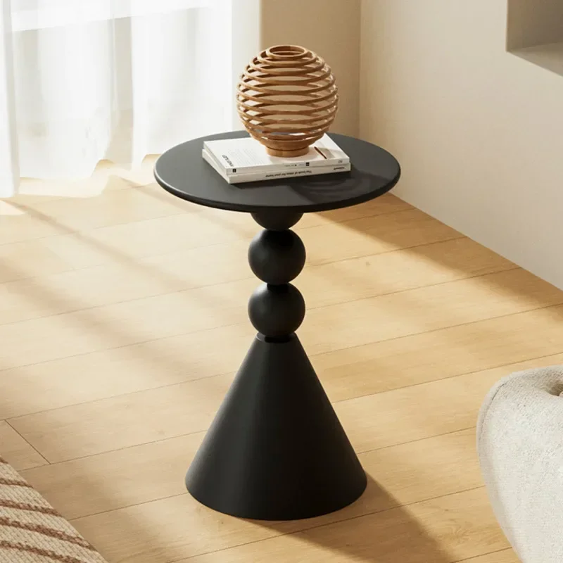 Light Luxury Iron Art Round Table Fashionable Balcony Table Black Tea Table Stylish Design Piece Modern Home Accent
Light Luxury Iron Art Round Table Fashionable Balcony Table Black Tea Table Stylish Design Piece Modern Home Accent