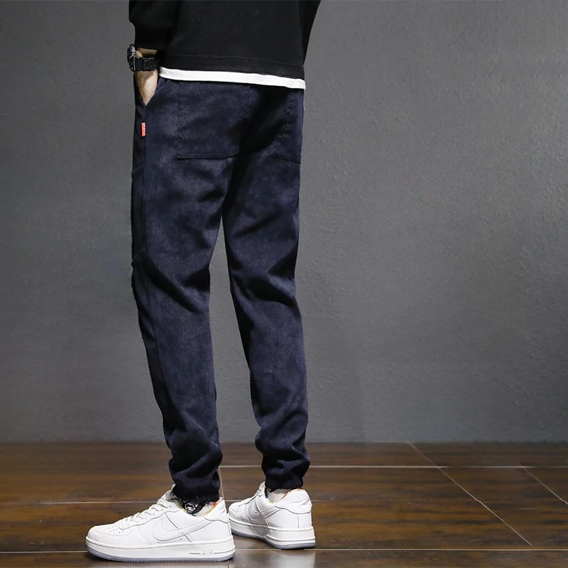 Мужские вельветовые брюки утепленные на флисе для осени, весны и зимы, модные повседневные зауженные брюки для молодежи, активного образа жизни, длинные
Мужские вельветовые брюки утепленные на флисе для осени, весны и зимы, модные повседневные зауженные брюки для молодежи, активного образа жизни, длинные