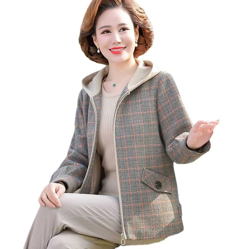 Spring Women Autumn New Fashion Windbreaker Middle-Aged Elderly Casual Hooded Trench Jacket
Spring Women Autumn New Fashion Windbreaker Middle-Aged Elderly Casual Hooded Trench Jacket