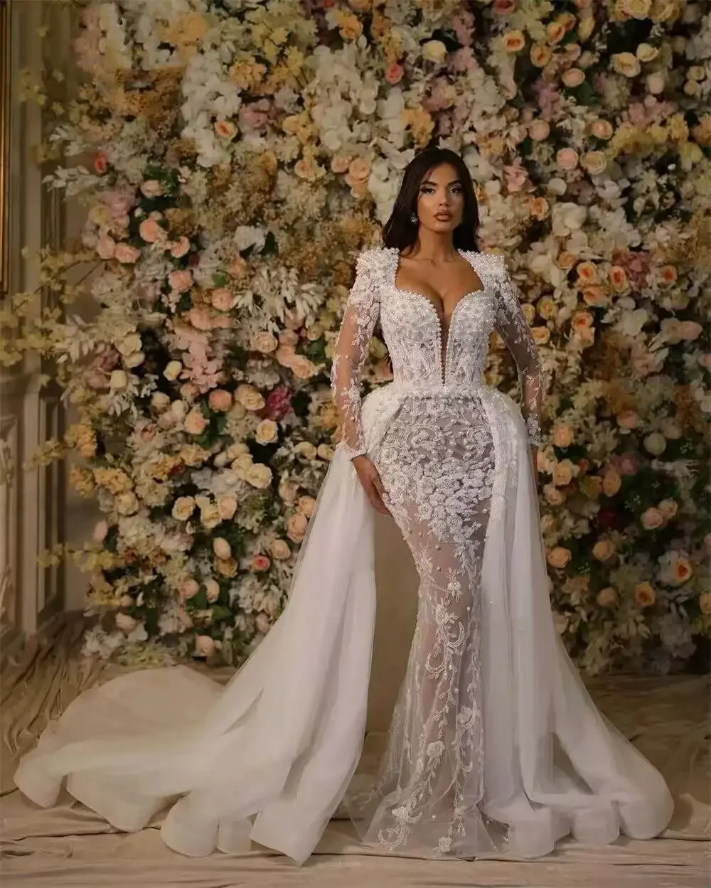 Luxurious Mermaid 3D Pearl Stickers Women's Wedding Dress New Sexy V-neck Long Sleeve Detachable Skirt Bridal Dress Customized
Luxurious Mermaid 3D Pearl Stickers Women's Wedding Dress New Sexy V-neck Long Sleeve Detachable Skirt Bridal Dress Customized