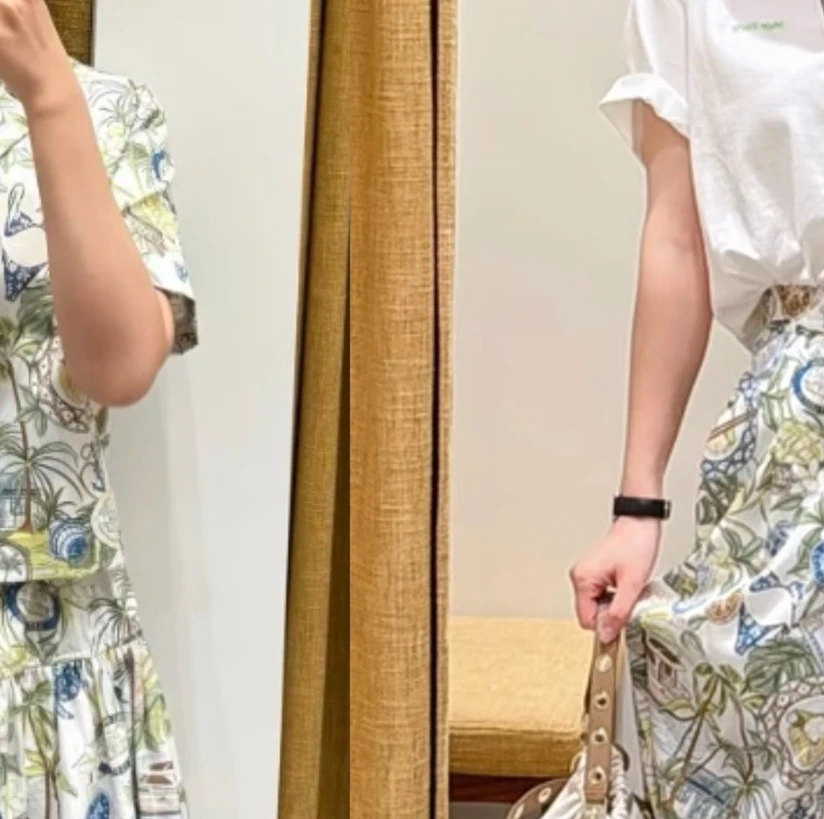Women's casual two-piece suit with lapel shirt or mini skirts or mid-length fashionable skirt
Women's casual two-piece suit with lapel shirt or mini skirts or mid-length fashionable skirt