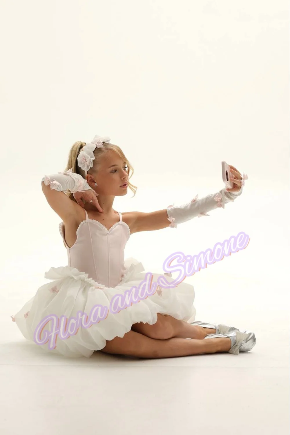 Fluffy lvory Organza Flower Girl Dress Spaghetti Straps A Line Baby Birthday Party Dress Celebrity Prom Party Gown Customized
Fluffy lvory Organza Flower Girl Dress Spaghetti Straps A Line Baby Birthday Party Dress Celebrity Prom Party Gown Customized