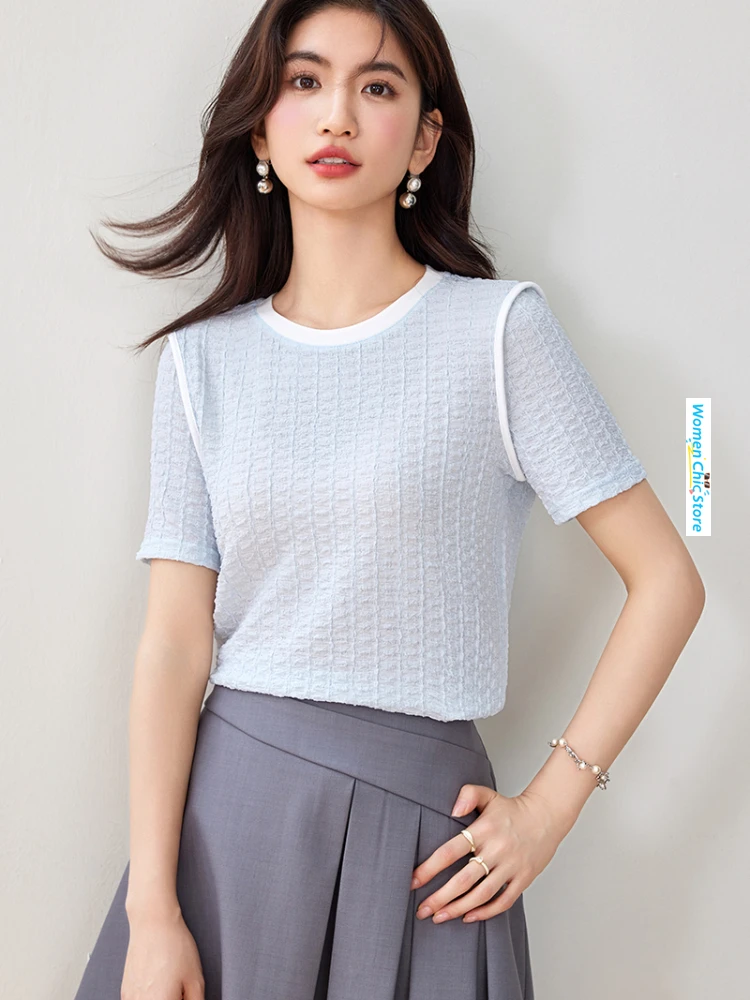 Texture Short Sleeved T-shirt Women Tops 2024 Summer Thin Elegant Chic Slim Fit Casual Light Blue Tees Shirt Clothing C5127
Texture Short Sleeved T-shirt Women Tops 2024 Summer Thin Elegant Chic Slim Fit Casual Light Blue Tees Shirt Clothing C5127