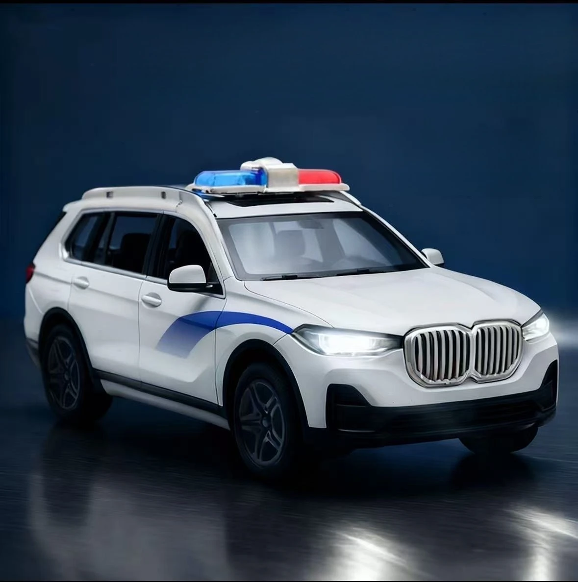 Bulk 1:36 Children's Simulation Sound and Light Police Car Alloy Car Model Toy Fire Boy Pull Back Off-Road Car
Bulk 1:36 Children's Simulation Sound and Light Police Car Alloy Car Model Toy Fire Boy Pull Back Off-Road Car