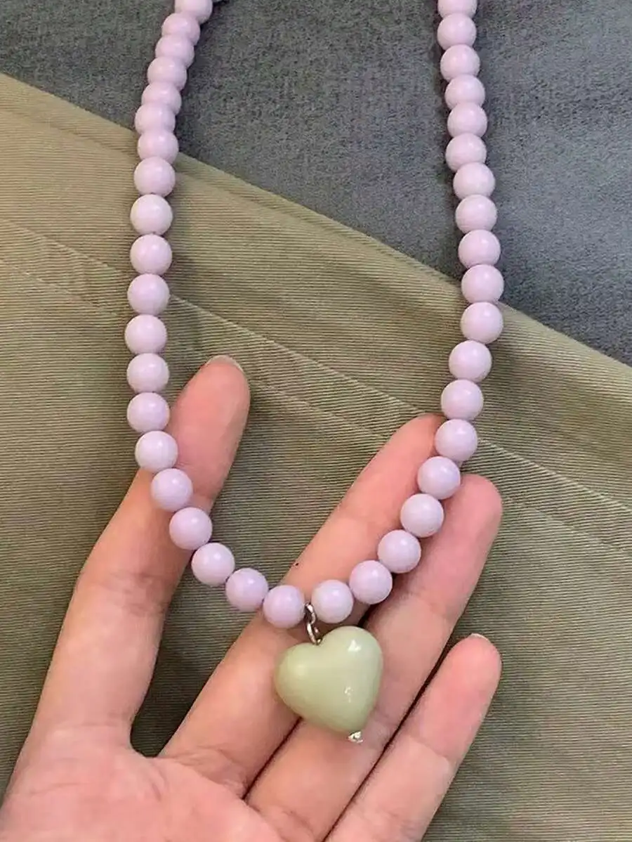 Minimalist Glass Bead Necklace With ABS Plastic Heart Charm For Women
Minimalist Glass Bead Necklace With ABS Plastic Heart Charm For Women
