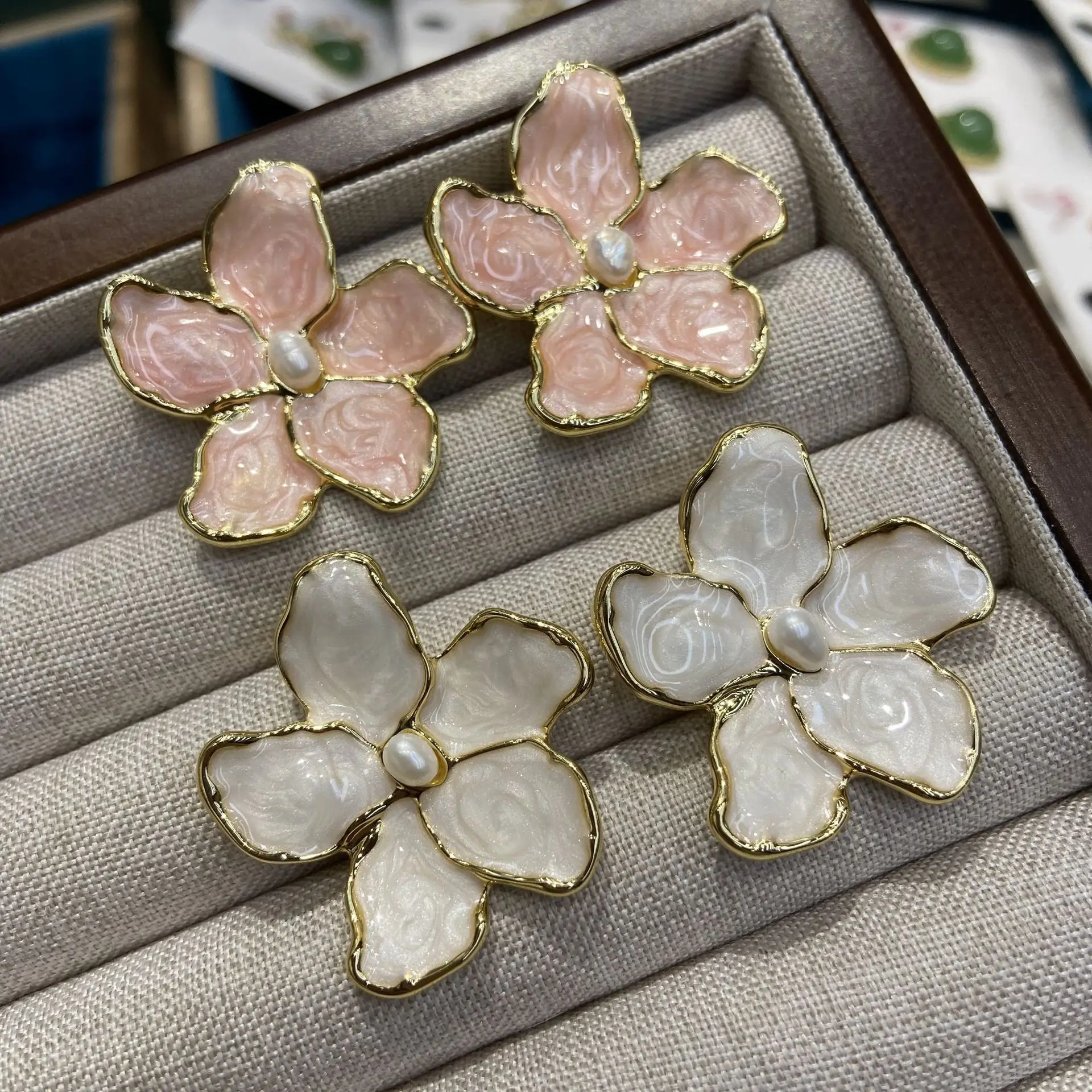 sweet flower stud earrings white pink jewelry daily wear spring summer beach party earrings
sweet flower stud earrings white pink jewelry daily wear spring summer beach party earrings