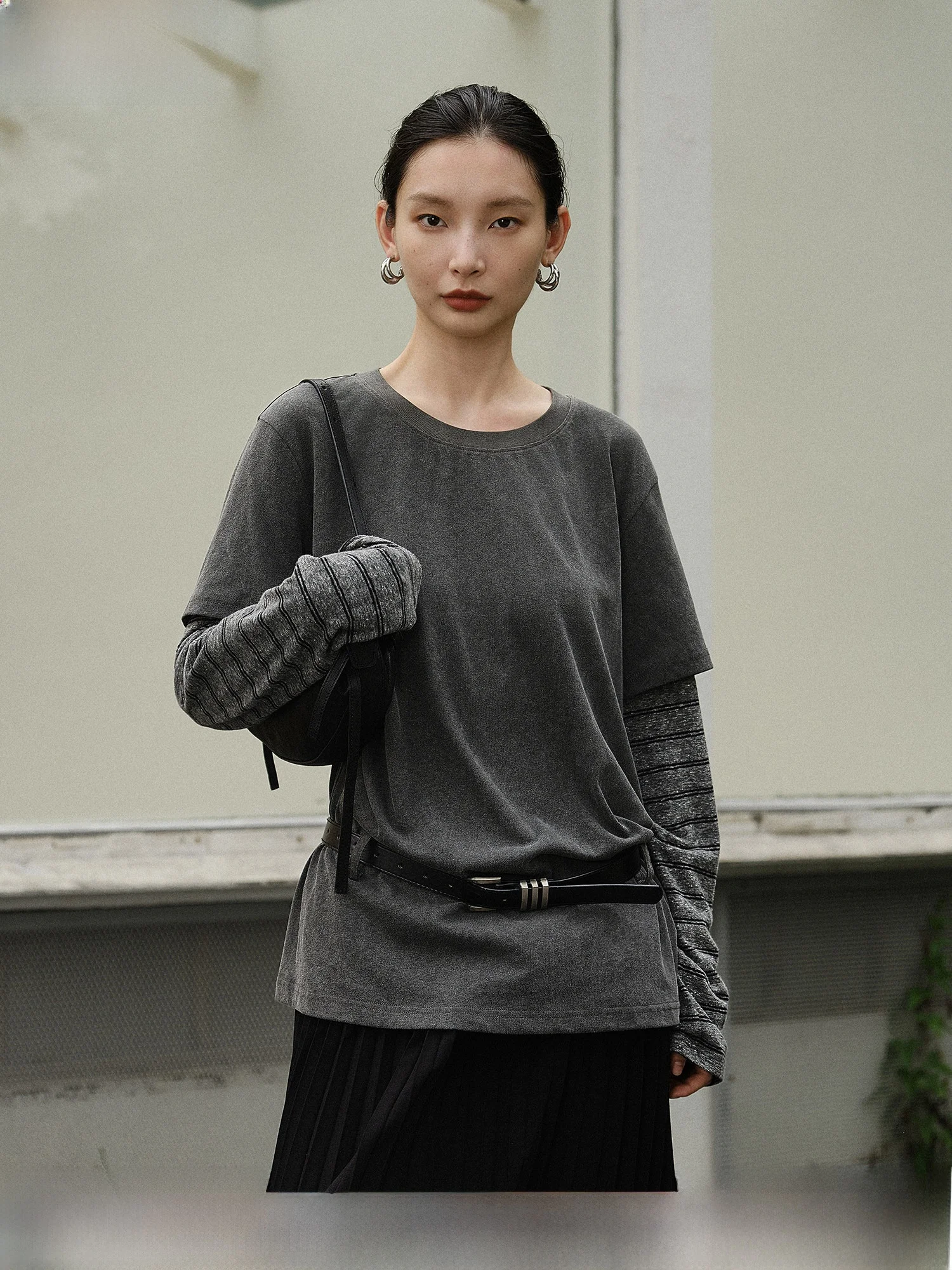 Retro Fashion Knitted Long Sleeve T-Shirt Casual Loose Fit Spring Stripe Design Comfortable Breathable Women's Top
Retro Fashion Knitted Long Sleeve T-Shirt Casual Loose Fit Spring Stripe Design Comfortable Breathable Women's Top