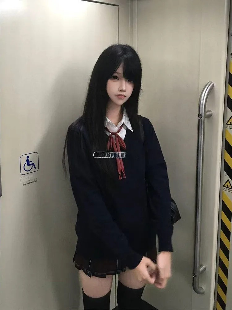 Женский вязаный свитер irt Set College Sle, осенне-зимняя юбка, клетчатая юбка, ансамбль JK orm, оригинальный дизайн
Женский вязаный свитер irt Set College Sle, осенне-зимняя юбка, клетчатая юбка, ансамбль JK orm, оригинальный дизайн