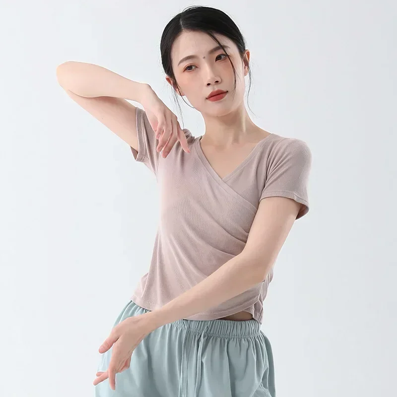 Classical dance practice clothes women's body rhyme clothes, basic training clothes, modern dance short-sleeved tops,
Classical dance practice clothes women's body rhyme clothes, basic training clothes, modern dance short-sleeved tops,