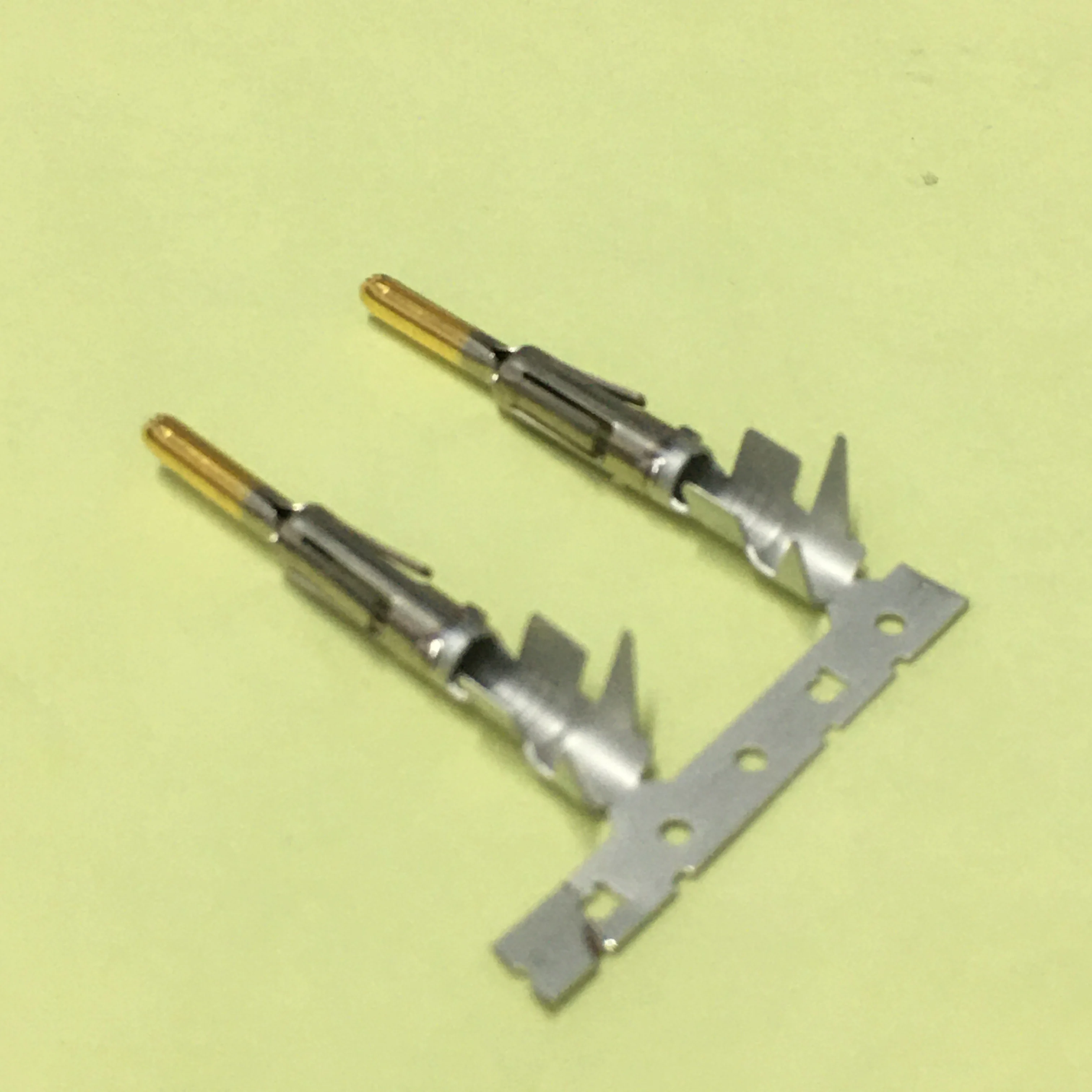 JAE KN01P25HHP1 re-wear connector male pin, crimp 20~ 16AWG new original genuine
JAE KN01P25HHP1 re-wear connector male pin, crimp 20~ 16AWG new original genuine