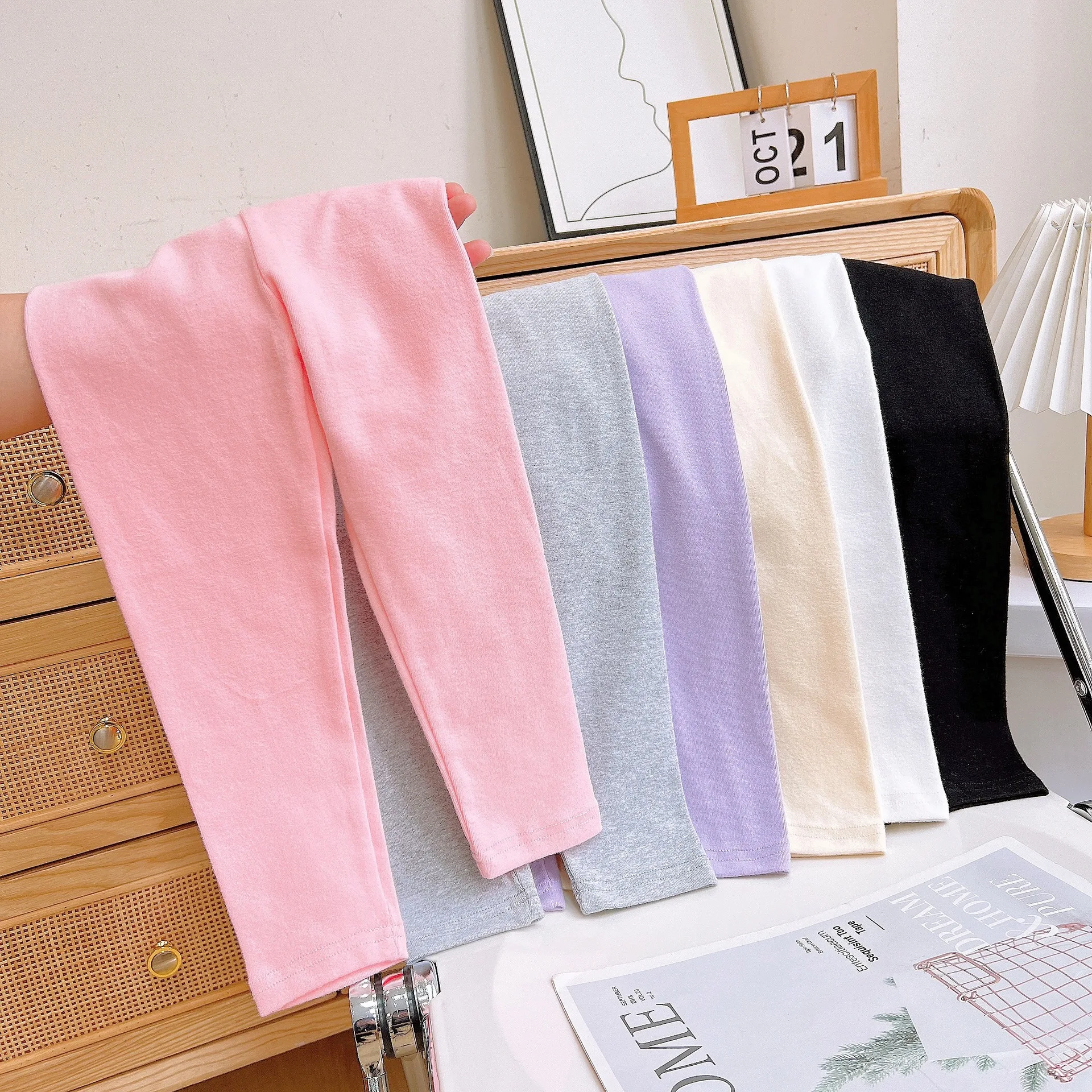 2025 Spring New Girls Leggings Solid Children Trousers Candy Color Baby Leggings Daily Infant Pants Kids Clothes
2025 Spring New Girls Leggings Solid Children Trousers Candy Color Baby Leggings Daily Infant Pants Kids Clothes