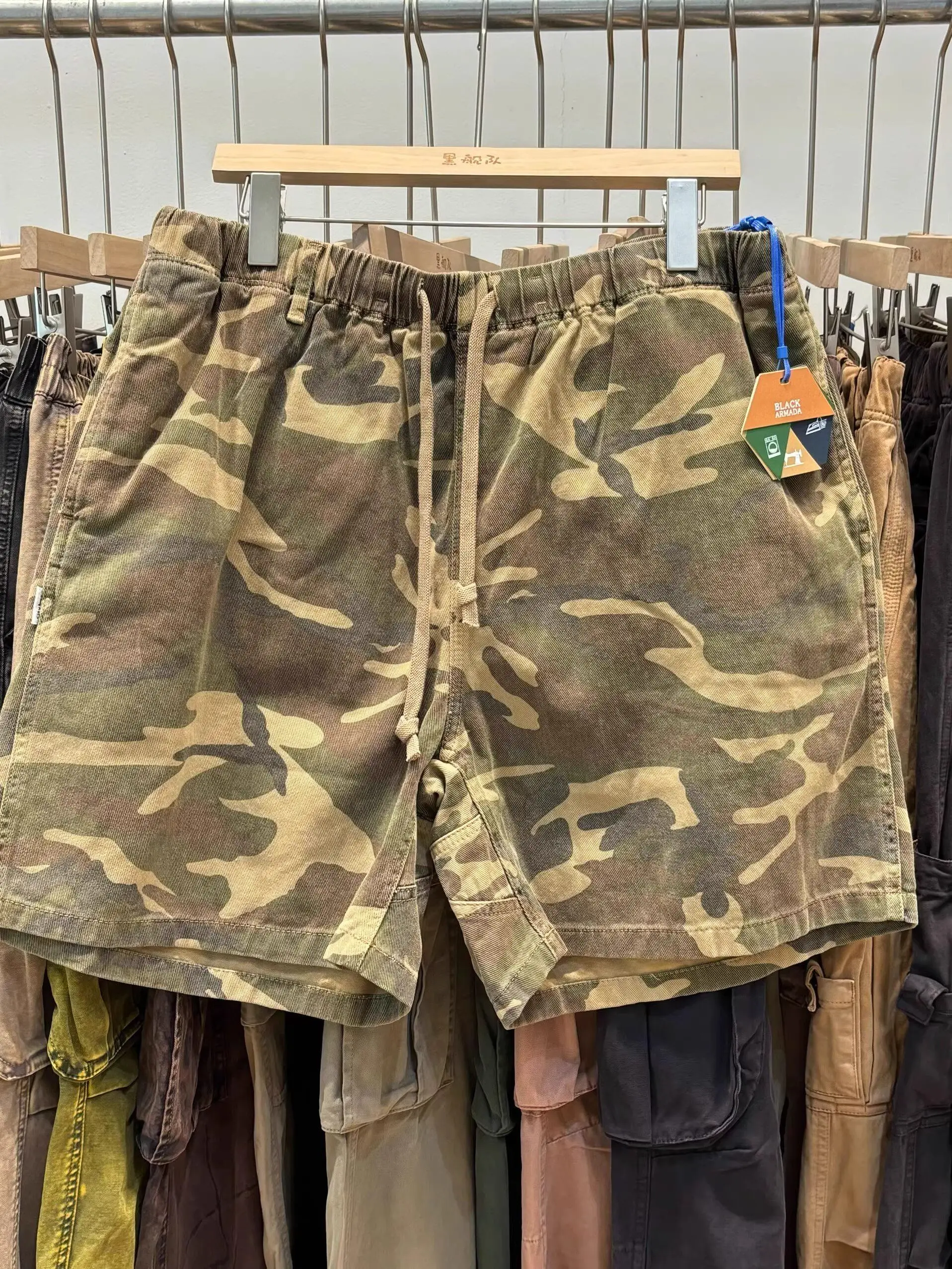 Мужские летние камуфляжные рабочие шорты больших размеров (300 Pou American Waed), свободные, в стиле ретро, повседневные, 3/4 длины, средней длины (5/6)
Мужские летние камуфляжные рабочие шорты больших размеров (300 Pou American Waed), свободные, в стиле ретро, повседневные, 3/4 длины, средней длины (5/6)