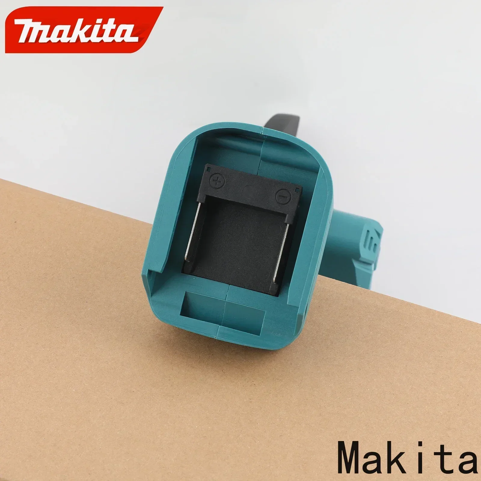 Makita 12V lithium battery portable reciprocating saw, horse knife saw, woodworking and logging saw Multifunctional
Makita 12V lithium battery portable reciprocating saw, horse knife saw, woodworking and logging saw Multifunctional