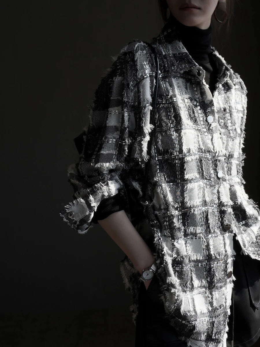 Diamond Embedded Heavy Work Shirt for Women Spring 2026 Plaid Pattern Fragrance Style Loose Fit Long Sleeve Button up
Diamond Embedded Heavy Work Shirt for Women Spring 2026 Plaid Pattern Fragrance Style Loose Fit Long Sleeve Button up