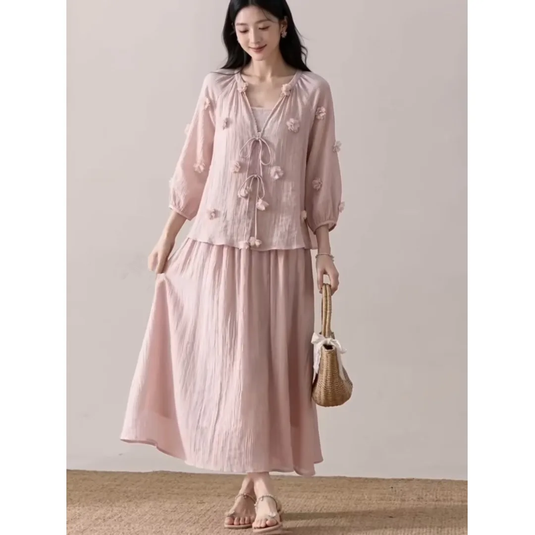 Женский летний комплект больших размеров: новый стиль, свободный крой, длинный рукав, топ на бретелях и платье в комплекте
Женский летний комплект больших размеров: новый стиль, свободный крой, длинный рукав, топ на бретелях и платье в комплекте