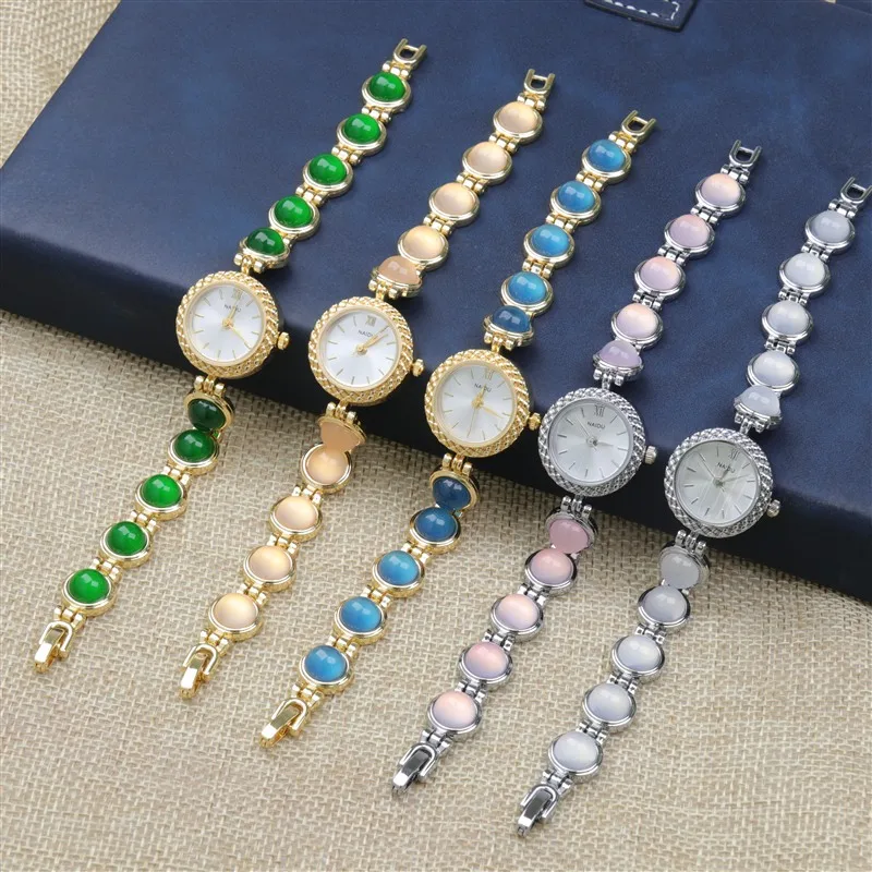 FashionableTransparent student watch for girls
FashionableTransparent student watch for girls