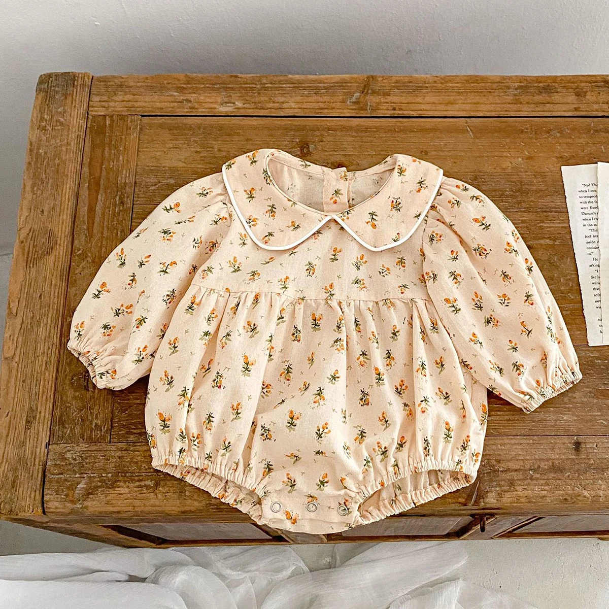 Instagram Spring and Autumn New Fashion Versatile jumpsuit for infants, young children, girls, baby doll collar floral long slee
Instagram Spring and Autumn New Fashion Versatile jumpsuit for infants, young children, girls, baby doll collar floral long slee