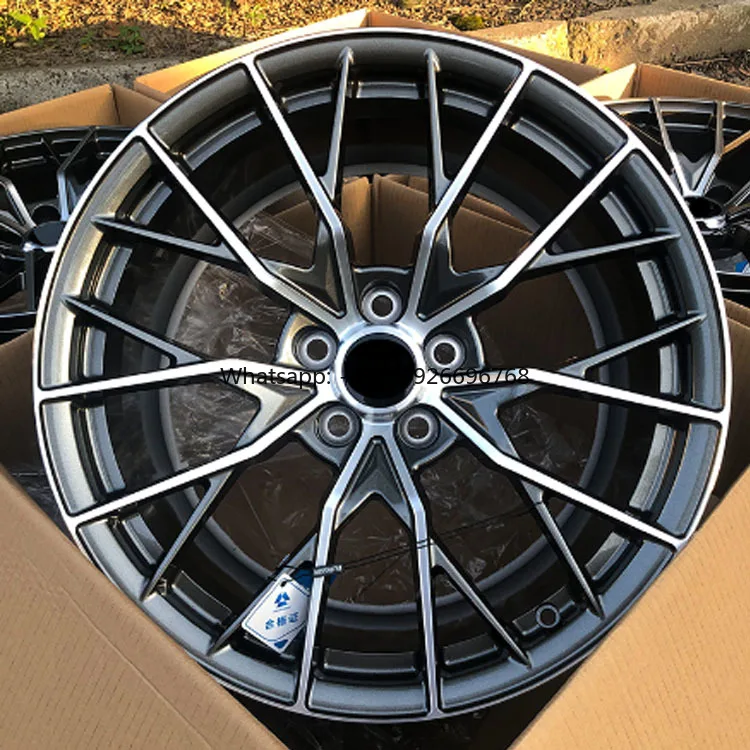 Suitable modified RAYS G025 18 19 20-inch Hongxin forged wheels for Audi, Volkswagen, BMW, Toyota,
Suitable modified RAYS G025 18 19 20-inch Hongxin forged wheels for Audi, Volkswagen, BMW, Toyota,