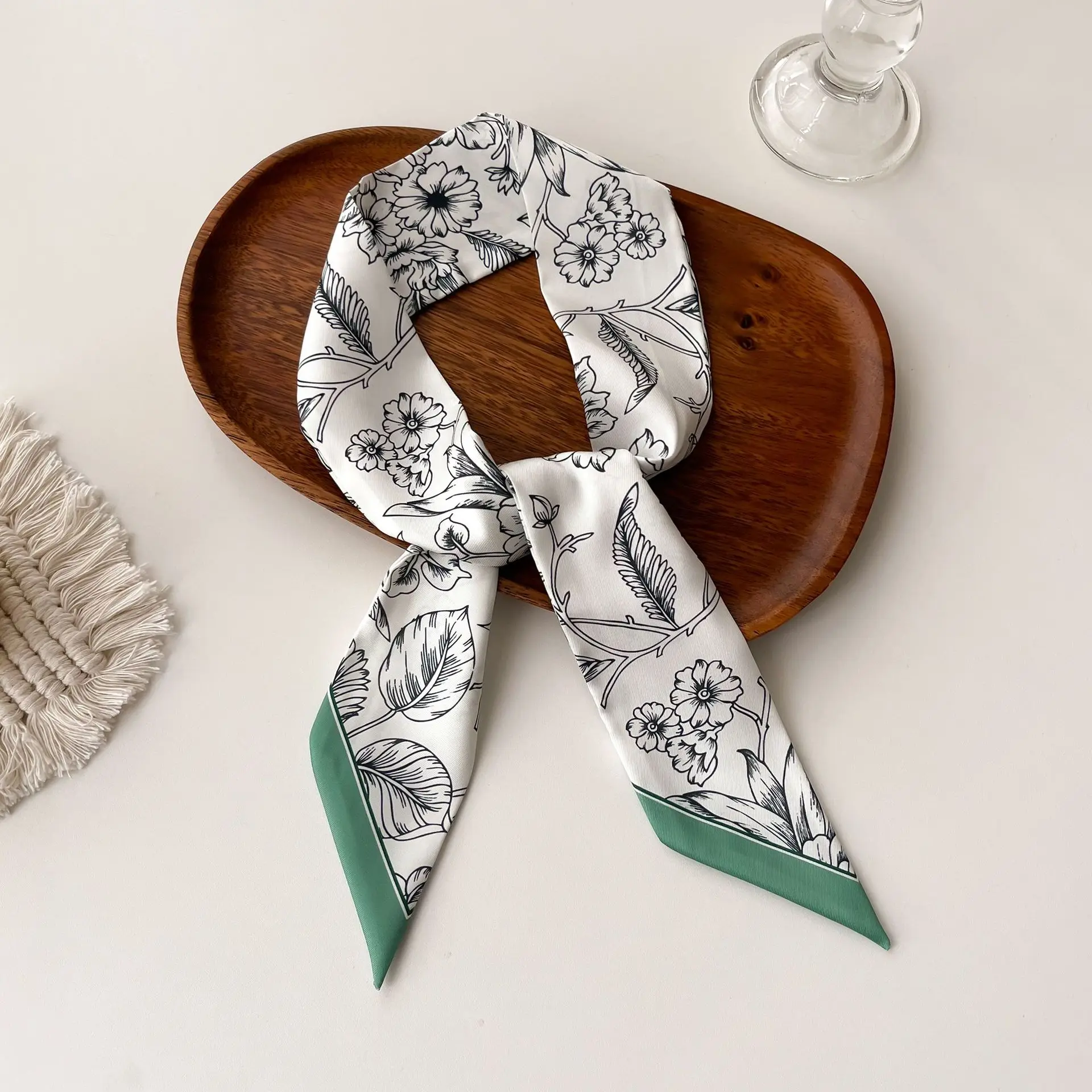 Summer Ins Wind Small Streamer Long Scarf Ribbon Tie Bag Versatile Decorative Headband Original Printed Scarf with Hand Scarf
Summer Ins Wind Small Streamer Long Scarf Ribbon Tie Bag Versatile Decorative Headband Original Printed Scarf with Hand Scarf