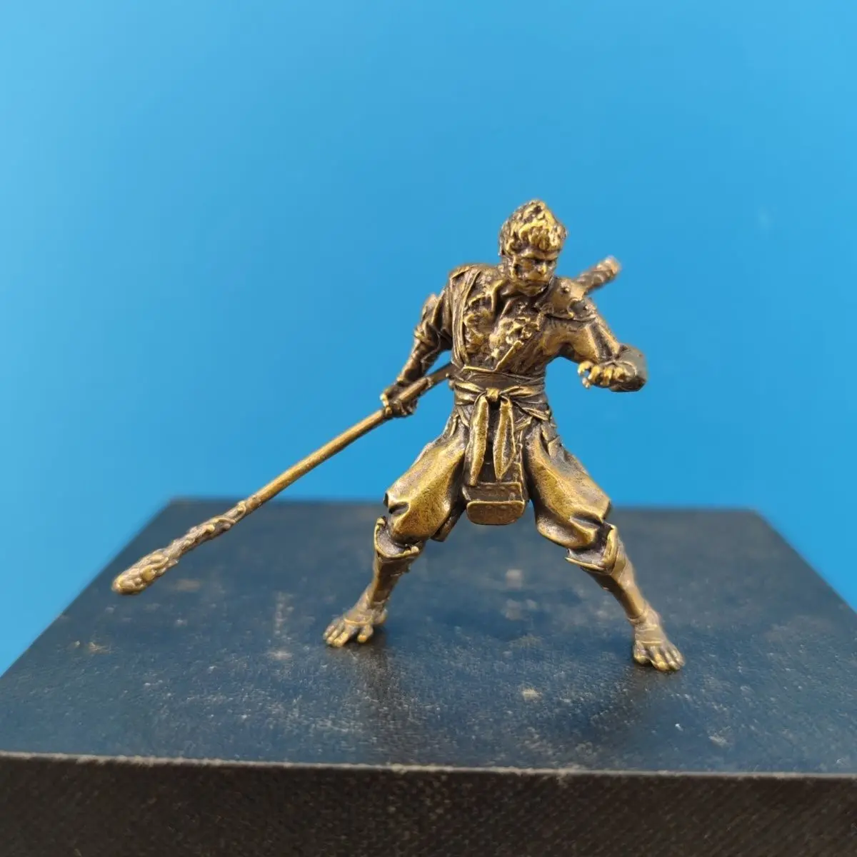 Solid Brass Monkey Warrior Statue Battle Pose Mythological Figurine,Mini Desk Decor Gift Office Bookshelf Decor Collectible
Solid Brass Monkey Warrior Statue Battle Pose Mythological Figurine,Mini Desk Decor Gift Office Bookshelf Decor Collectible