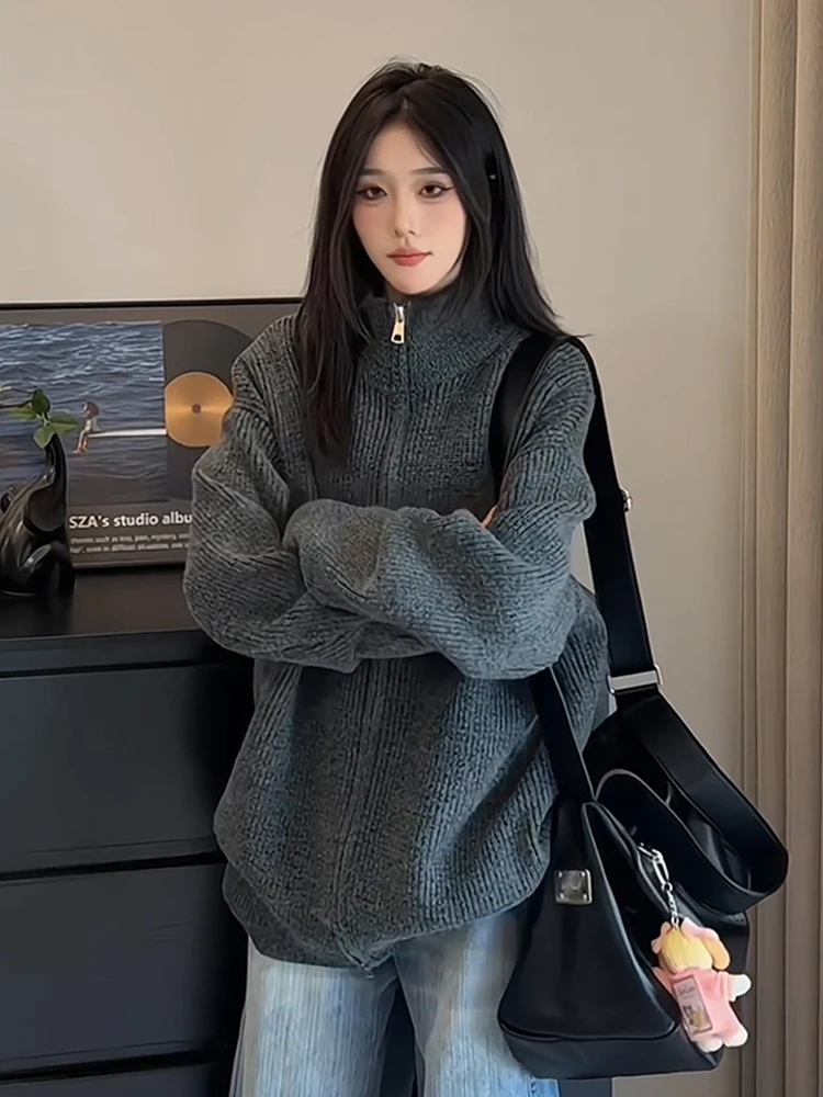 Мужской вязаный свитер с воротником-стойкой, модный, для повседневной носки, осенняя верхняя одежда, удобный, из полиэфирного волокна
Мужской вязаный свитер с воротником-стойкой, модный, для повседневной носки, осенняя верхняя одежда, удобный, из полиэфирного волокна