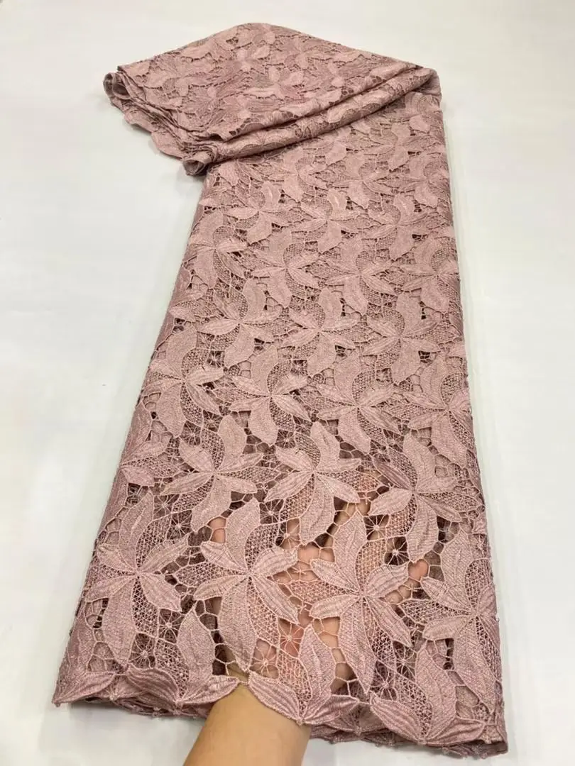 Африканское нигерийское тюлевое кружево 5 ярдов, французский гипюр из бисера с вышивкой блестками для свадебного платья и праздничного платья, свадебная ткань
Африканское нигерийское тюлевое кружево 5 ярдов, французский гипюр из бисера с вышивкой блестками для свадебного платья и праздничного платья, свадебная ткань