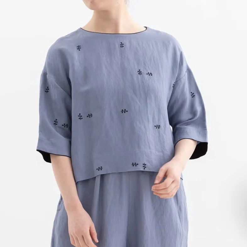 Comfortable Cotton Linen Short Sleeve Embroidered Flower Pattern Women's Shirt Casual Loose Fit Breathable Summer New Arrival
Comfortable Cotton Linen Short Sleeve Embroidered Flower Pattern Women's Shirt Casual Loose Fit Breathable Summer New Arrival