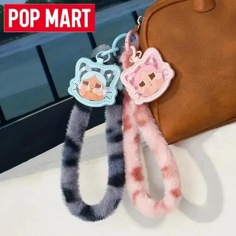 POP MART Crybaby Wild But Cutie Series-Phone Charm слепая коробка игрушки куклы милые аниме фигурку-сюрприз Mystery Box подарки для девочек
POP MART Crybaby Wild But Cutie Series-Phone Charm слепая коробка игрушки куклы милые аниме фигурку-сюрприз Mystery Box подарки для девочек