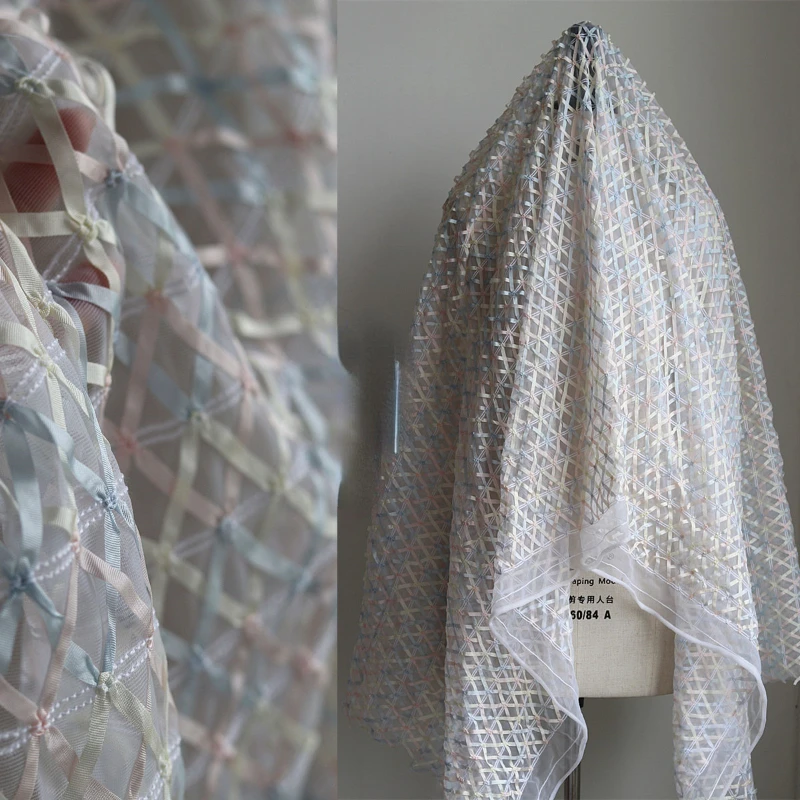 Тонкая кружевная ткань на метр. Материал из чистого полиэстера. Свадебное платье. Дизайнерская одежда. Ткани для шитья.
Тонкая кружевная ткань на метр. Материал из чистого полиэстера. Свадебное платье. Дизайнерская одежда. Ткани для шитья.