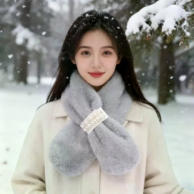 Плюшевый шарф с жемчужным крестом, женский утолщенный утеплитель для шеи, зимний модный универсальный теплый шарф
Плюшевый шарф с жемчужным крестом, женский утолщенный утеплитель для шеи, зимний модный универсальный теплый шарф