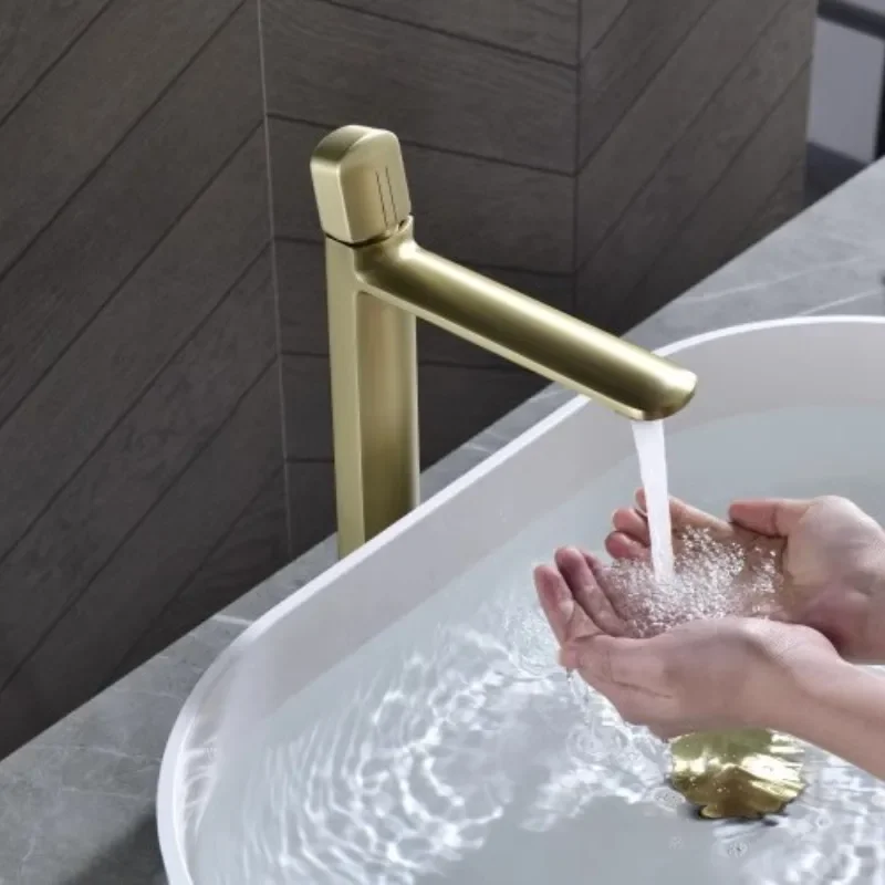 New Rose Gold Bathroom Faucet Basin Faucets Hot & Cold Brass Bathroom Sink Faucet Deck Mounted Lavotory Faucet Mixer Water Tap
New Rose Gold Bathroom Faucet Basin Faucets Hot & Cold Brass Bathroom Sink Faucet Deck Mounted Lavotory Faucet Mixer Water Tap