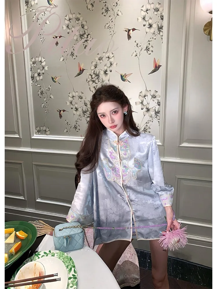 New Chinese-style embroidered silk jacquard coat and skirt set
New Chinese-style embroidered silk jacquard coat and skirt set