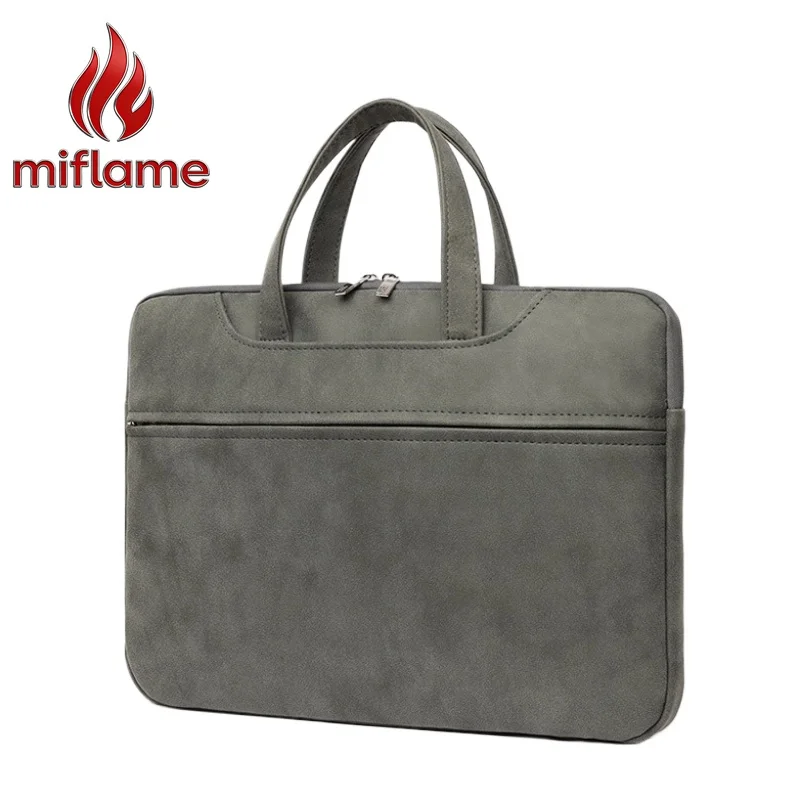 Waterproof Women's Laptop Tote Bag with Padded Sleeve, Fits 13 14 15.6 16" Laptop College Work Travel Bag
Waterproof Women's Laptop Tote Bag with Padded Sleeve, Fits 13 14 15.6 16" Laptop College Work Travel Bag