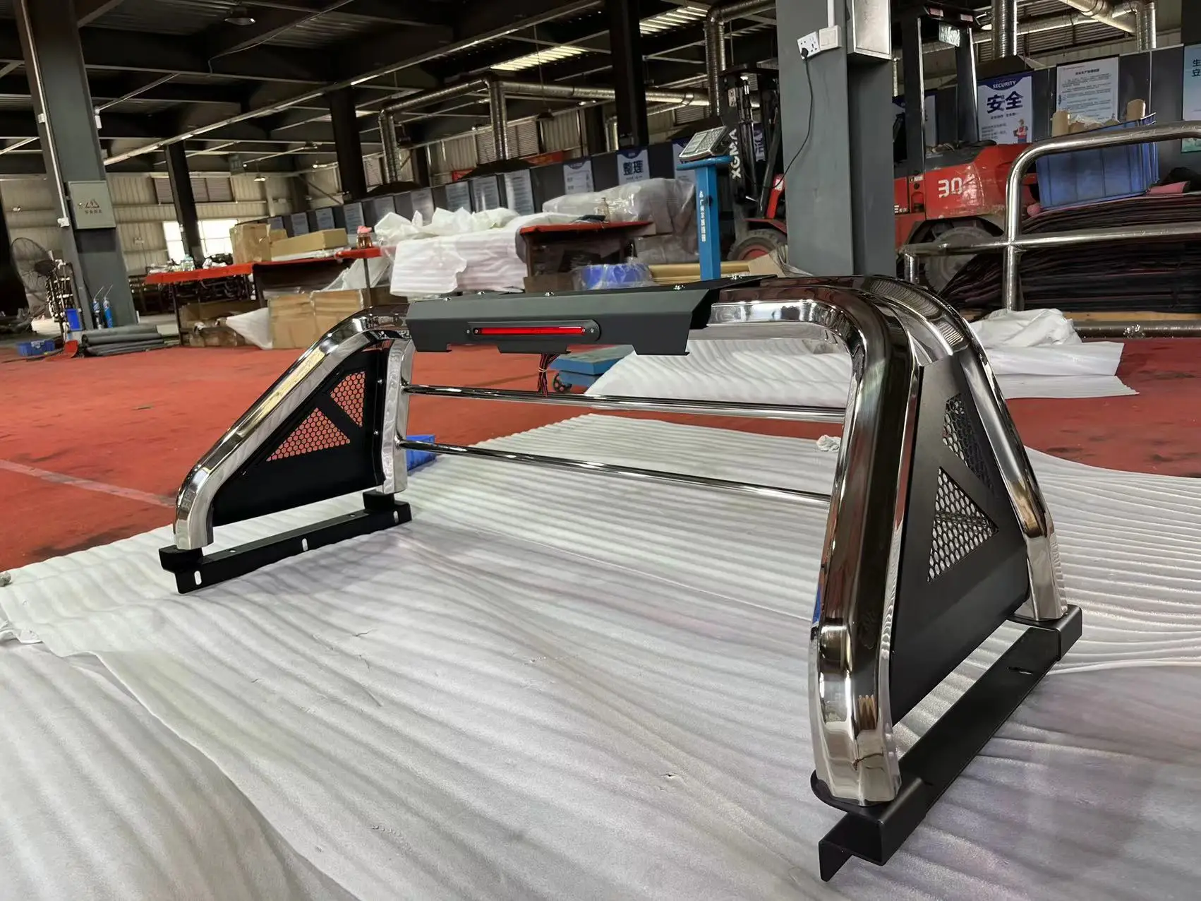 Factory Hot Selling Wholesale High Quality 4x4 Off-road Hot Selling Steel Pick up Roll Bar for Revo
Factory Hot Selling Wholesale High Quality 4x4 Off-road Hot Selling Steel Pick up Roll Bar for Revo