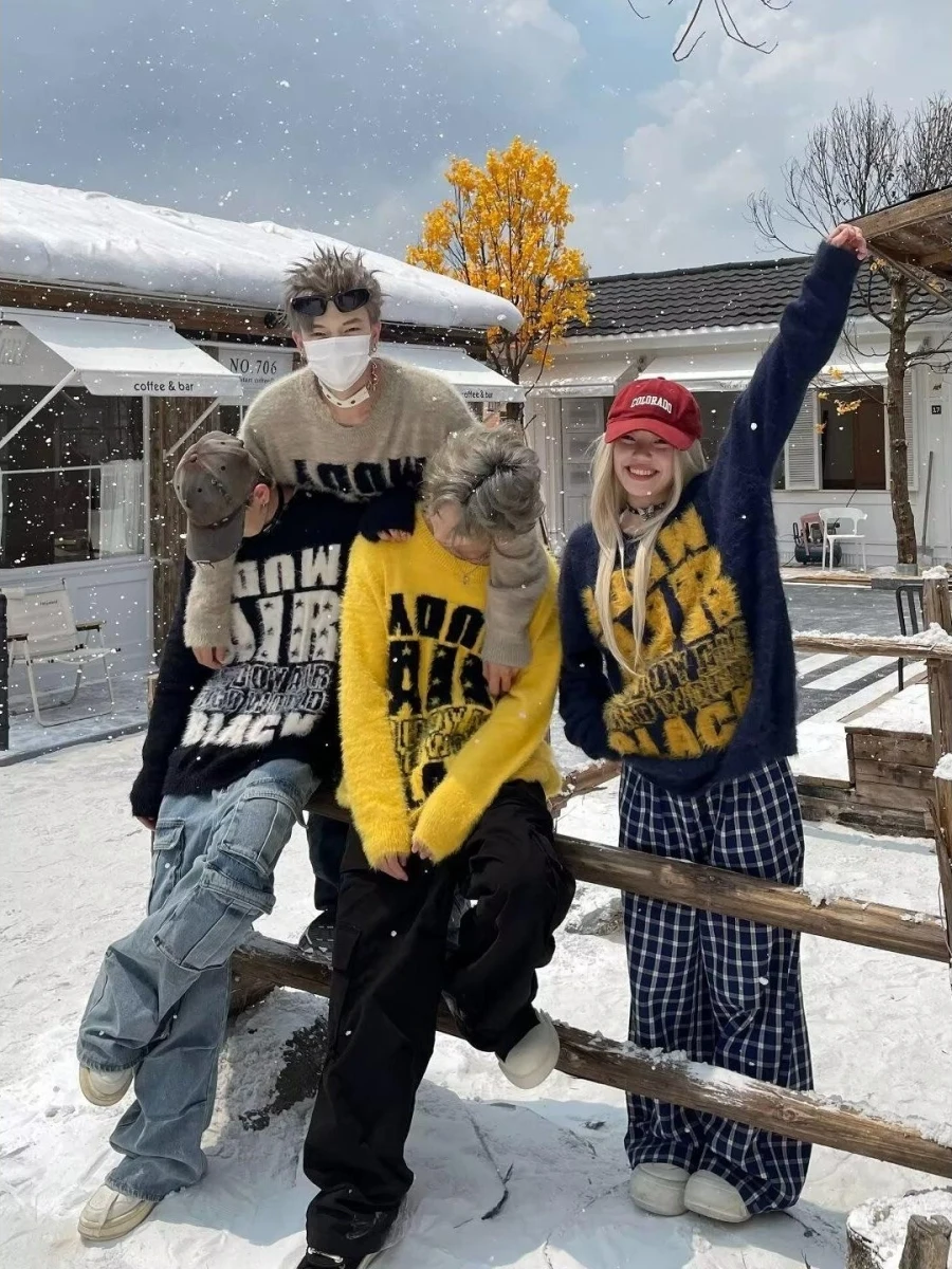 Мужской вязаный свитер Slim Fit с круглым вырезом, модный бренд, осенне-зимняя базовая модель 2025 года, новинка, элегантный крой.
Мужской вязаный свитер Slim Fit с круглым вырезом, модный бренд, осенне-зимняя базовая модель 2025 года, новинка, элегантный крой.