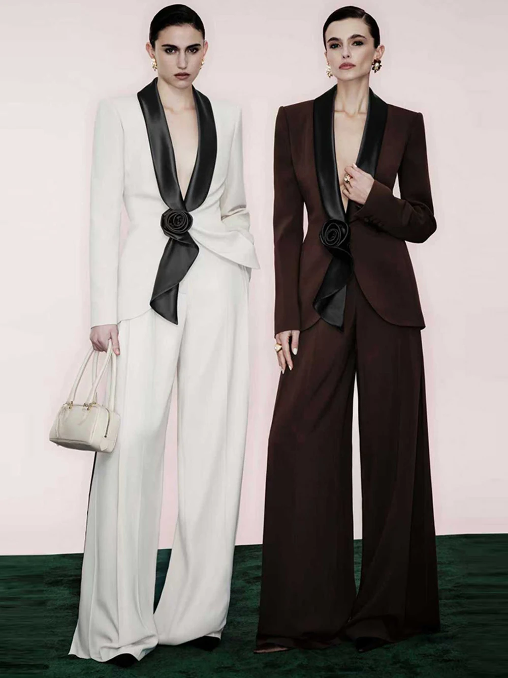 Modphy Elegant Long Sleeved Blazer+Pants Suit Autumn Splicing Flowers Commuting Outfit Women's Temperament Slim Fit OL Set
Modphy Elegant Long Sleeved Blazer+Pants Suit Autumn Splicing Flowers Commuting Outfit Women's Temperament Slim Fit OL Set